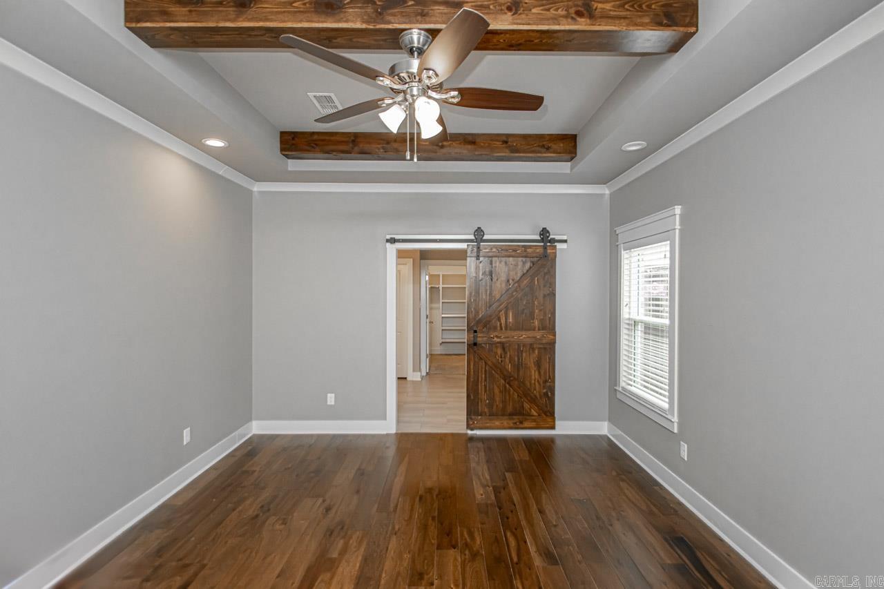 HURRICANE GARDENS - Residential