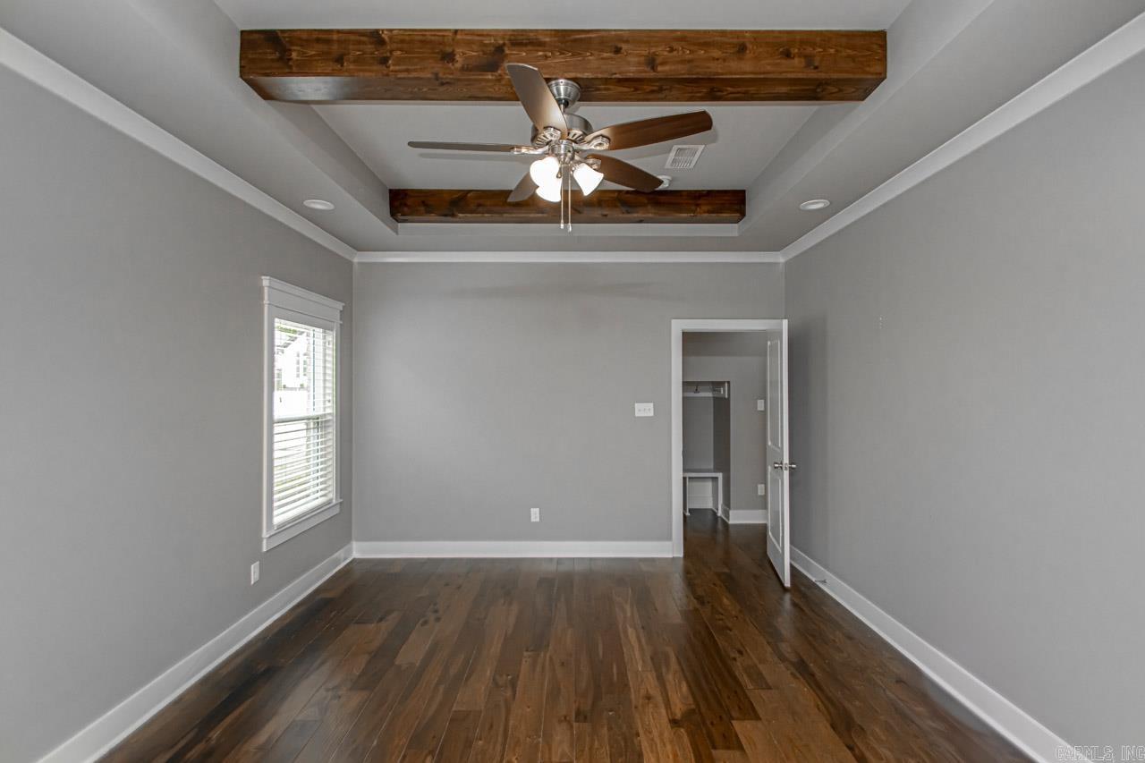 HURRICANE GARDENS - Residential