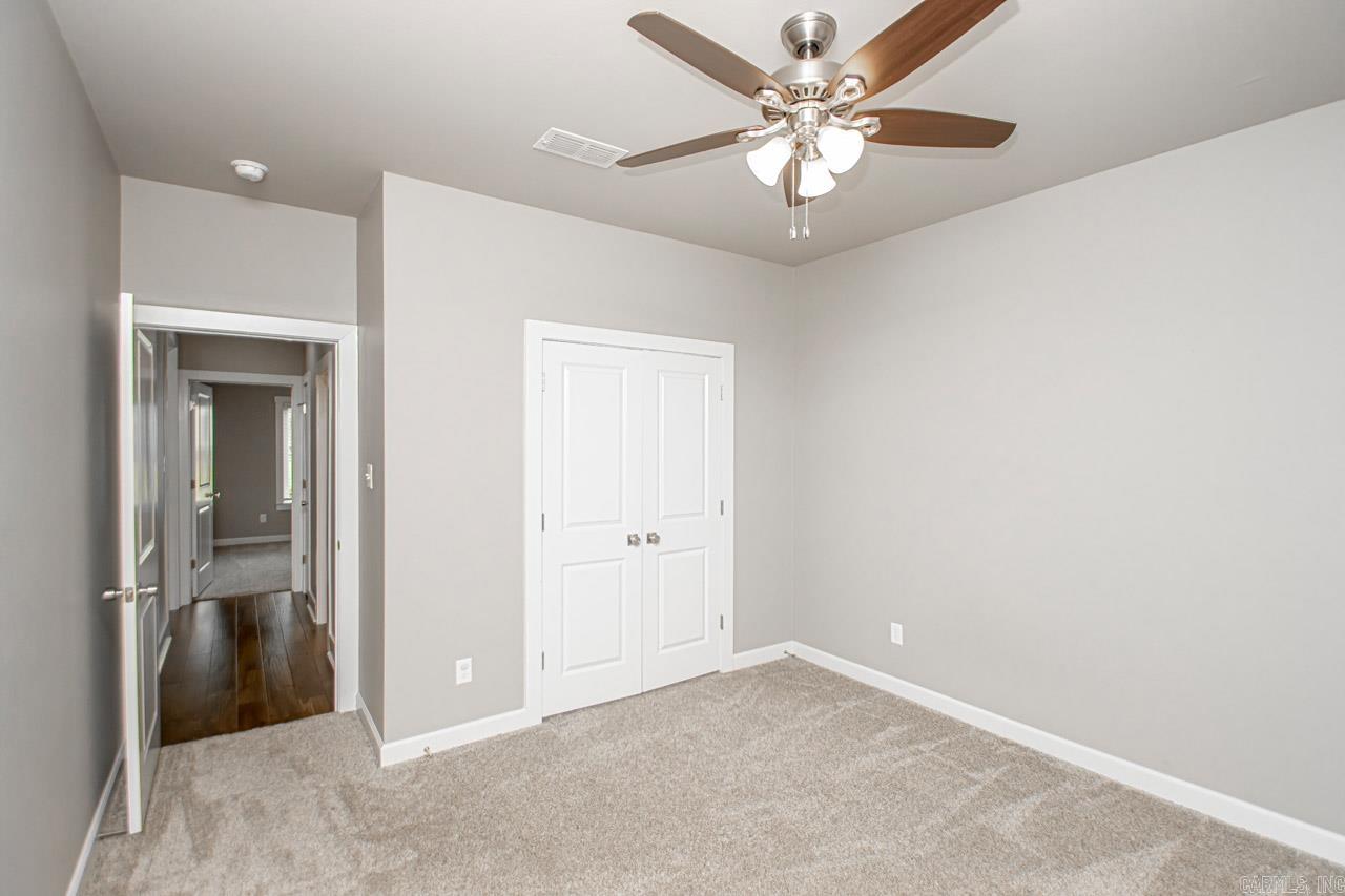 HURRICANE GARDENS - Residential