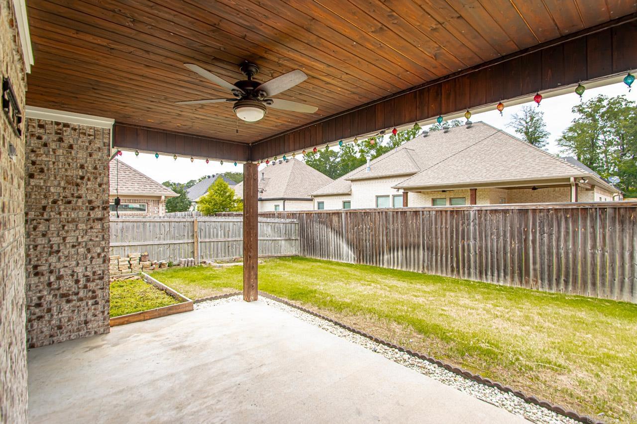 HURRICANE GARDENS - Residential