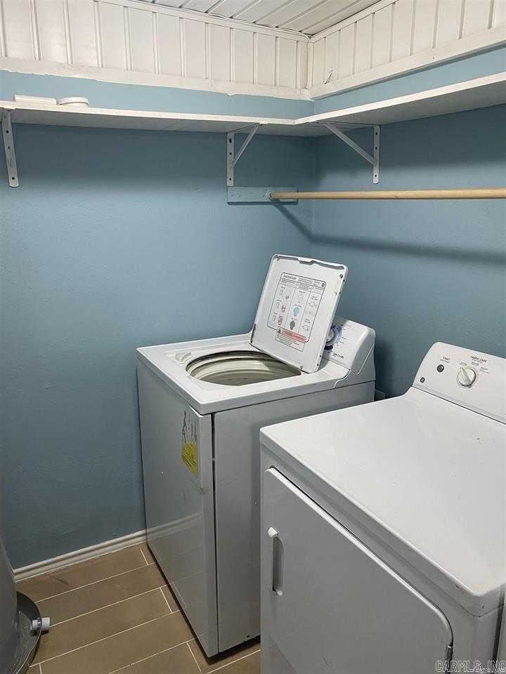 LUND & HILL (ORIGINAL TOWN) - Residential