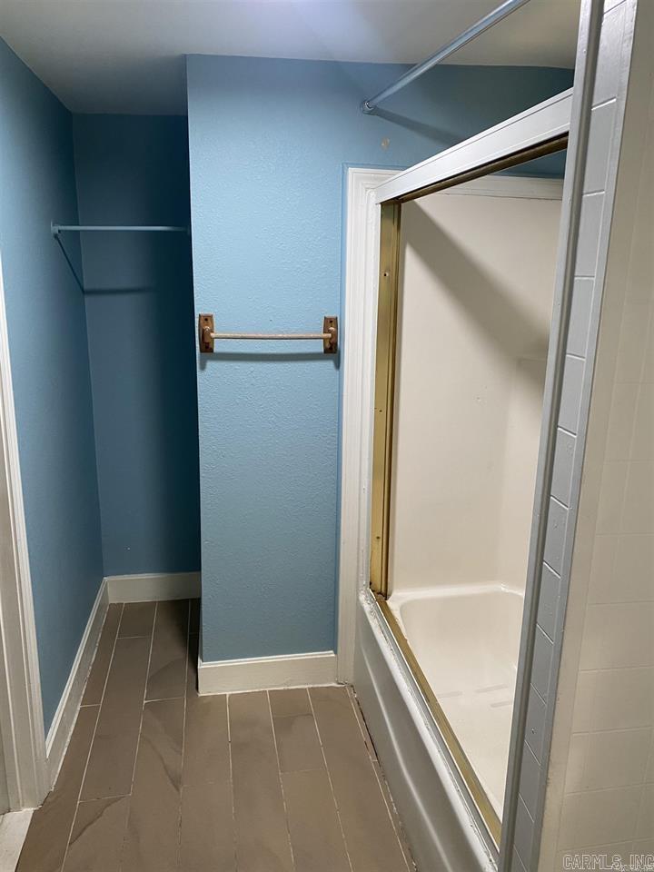 LUND & HILL (ORIGINAL TOWN) - Residential