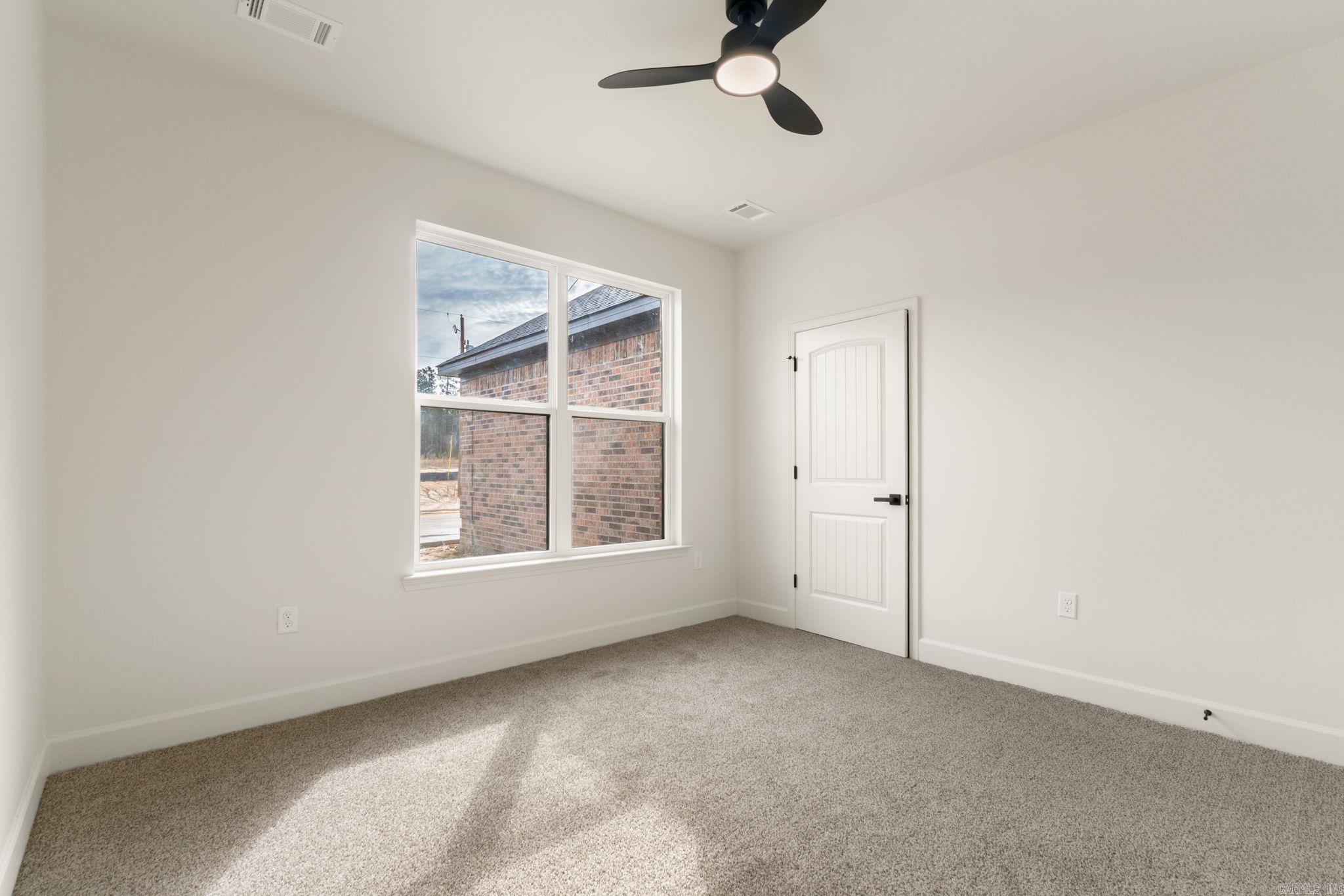 SPRINGTREE VILLAGE - Residential