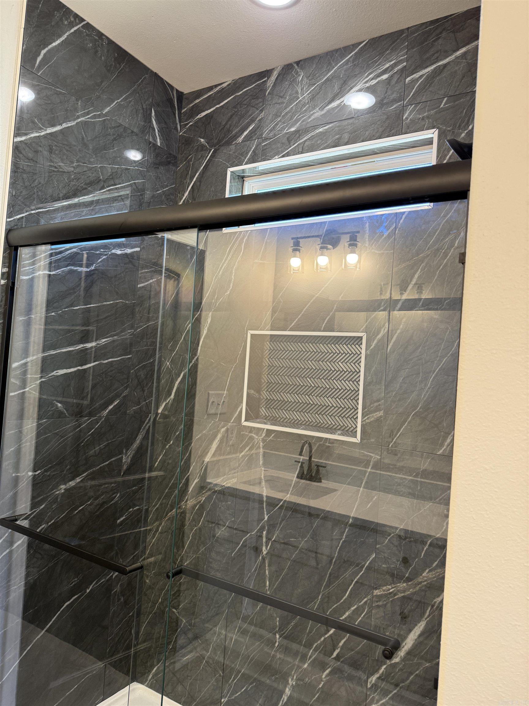 SPRINGTREE VILLAGE - Residential