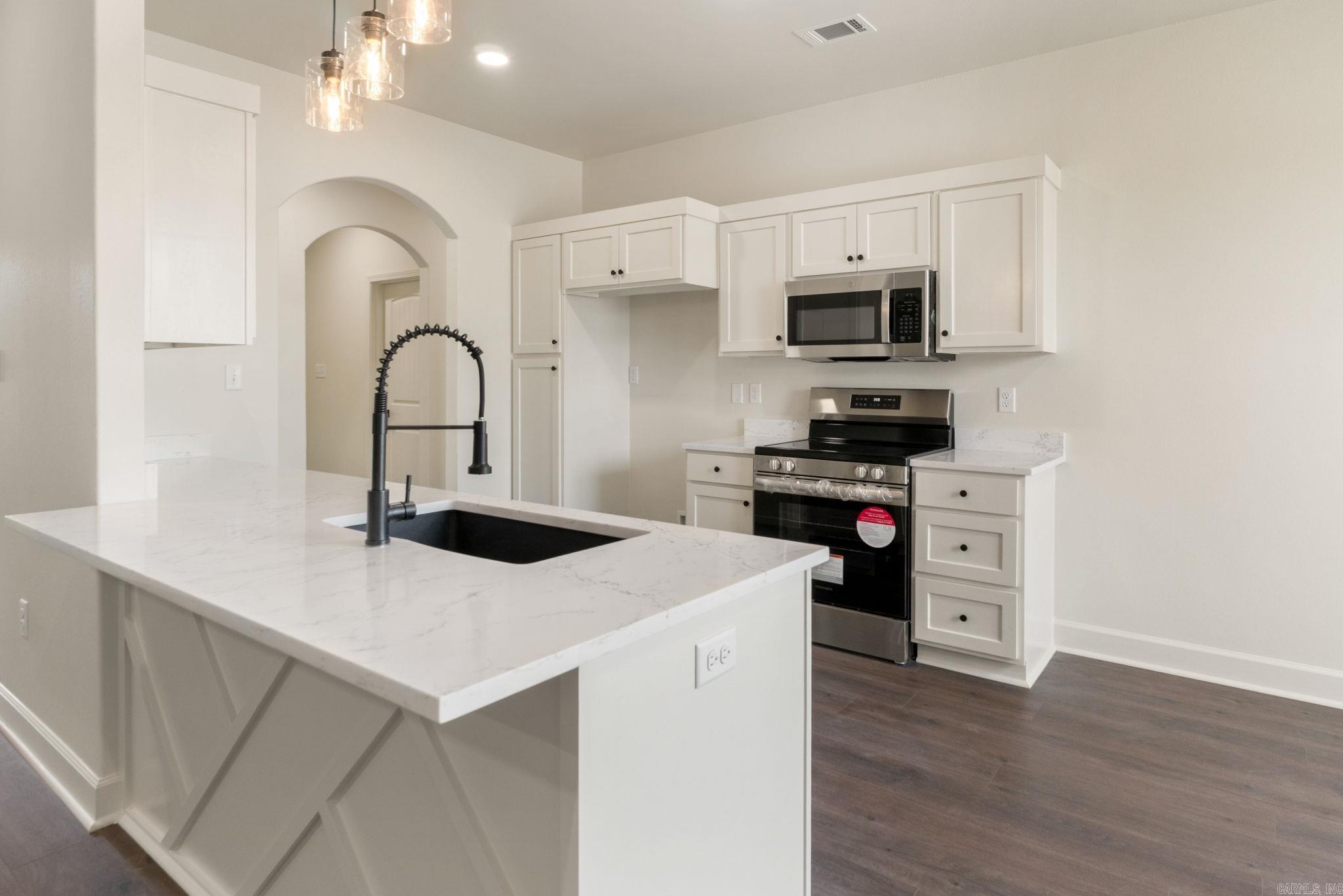 SPRINGTREE VILLAGE - Residential