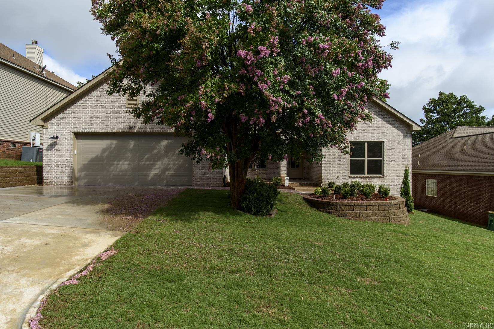 CHENAL VALLEY DUQUESNE COMMUNITY - Residential