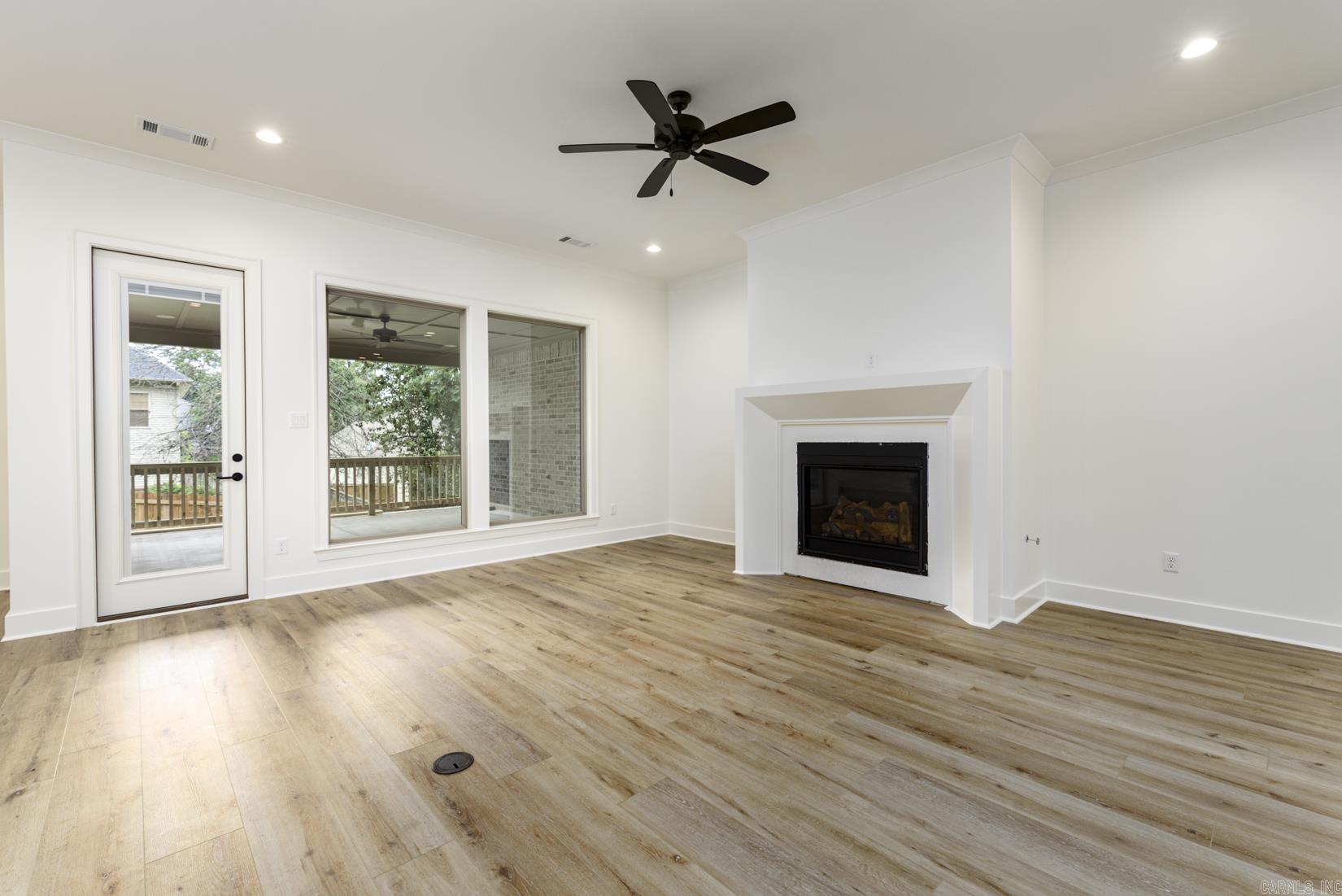CHENAL VALLEY DUQUESNE COMMUNITY - Residential
