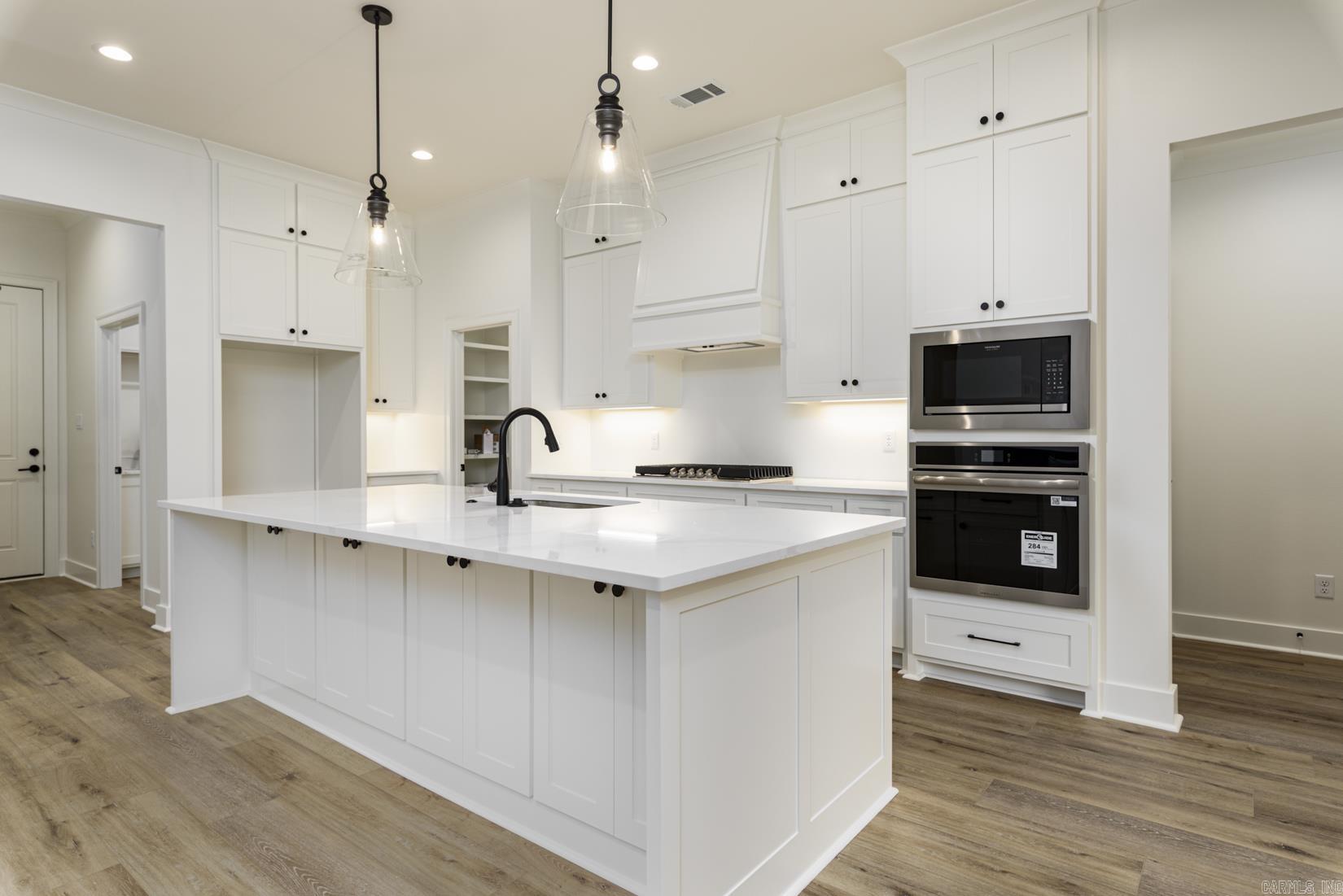 CHENAL VALLEY DUQUESNE COMMUNITY - Residential