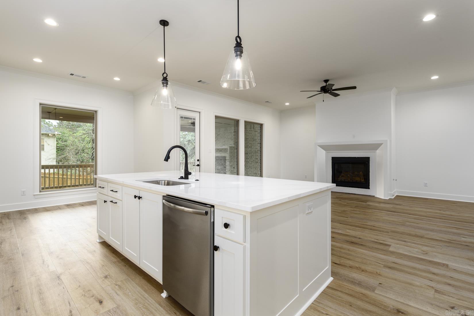 CHENAL VALLEY DUQUESNE COMMUNITY - Residential