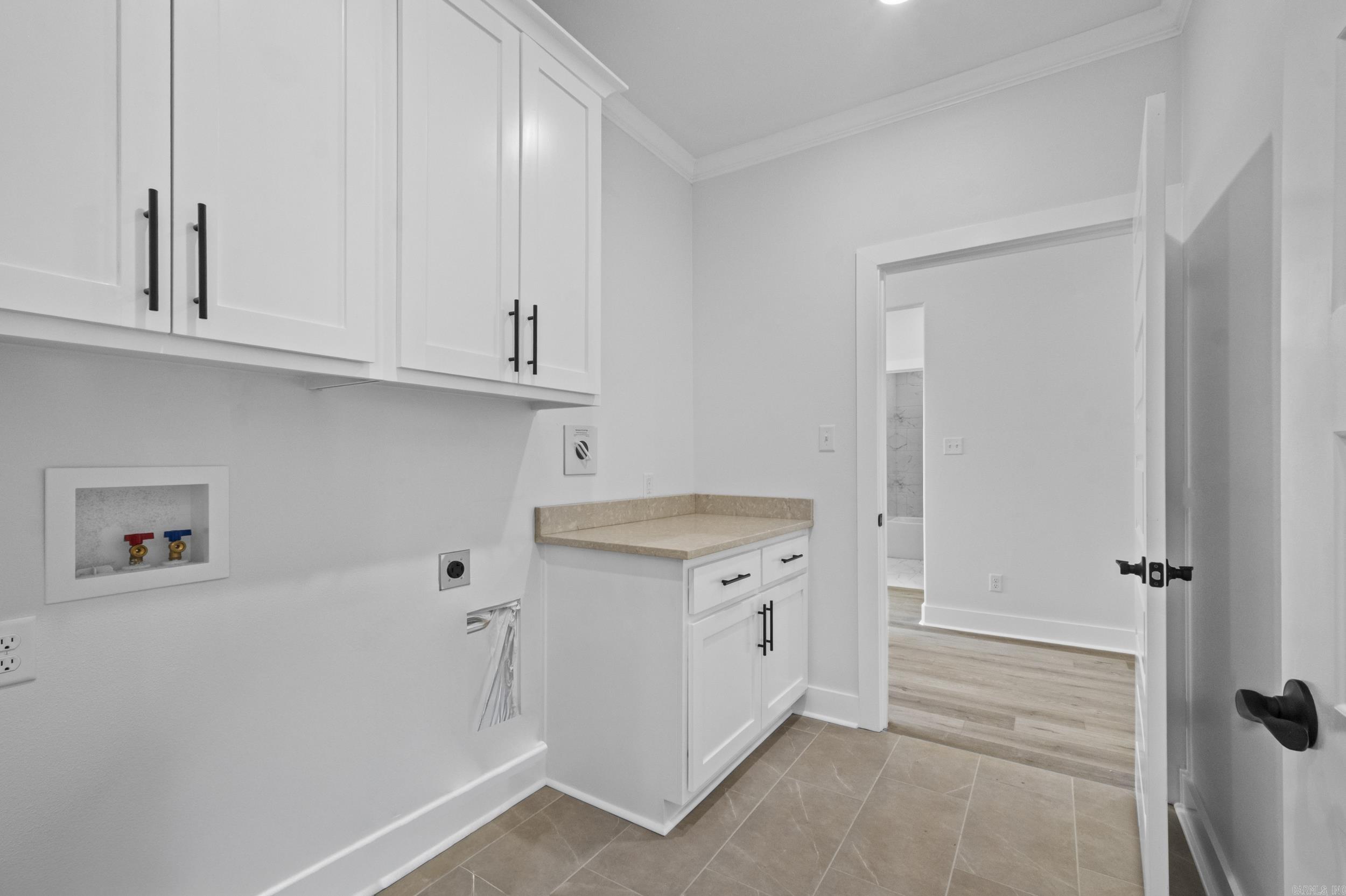 WANDERING RIDGE - Residential