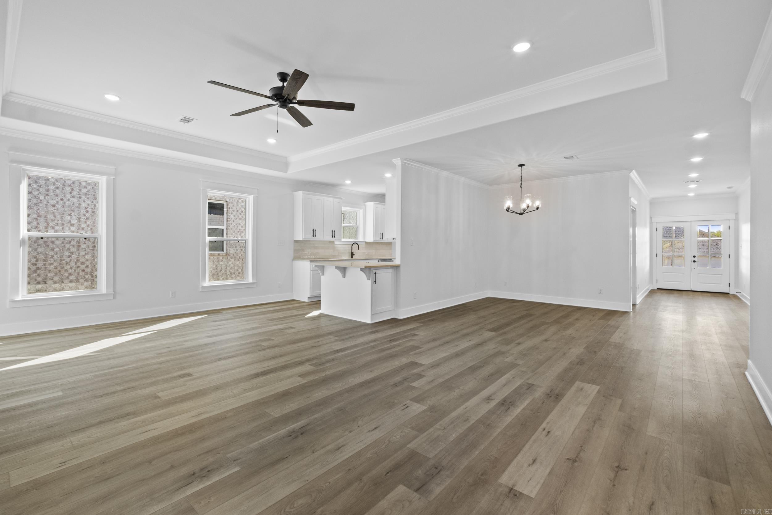 WANDERING RIDGE - Residential