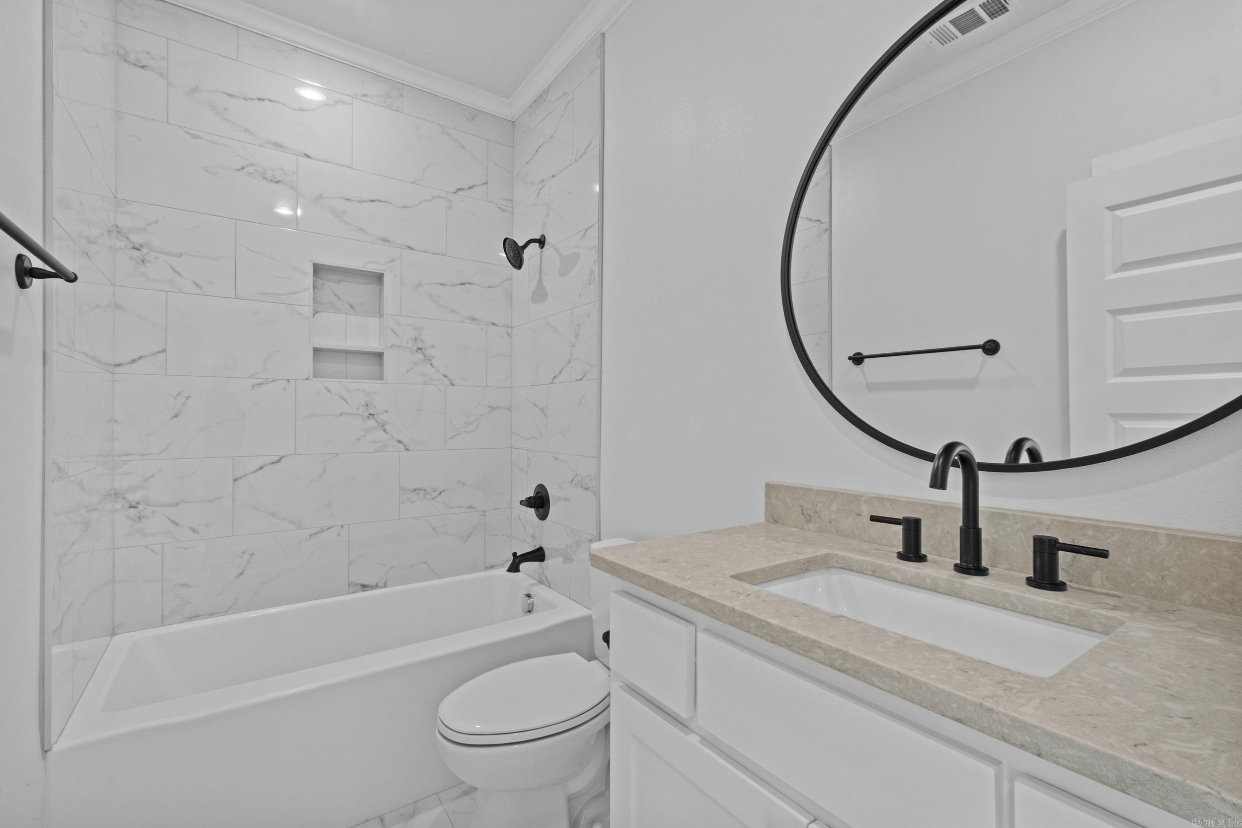 WANDERING RIDGE - Residential