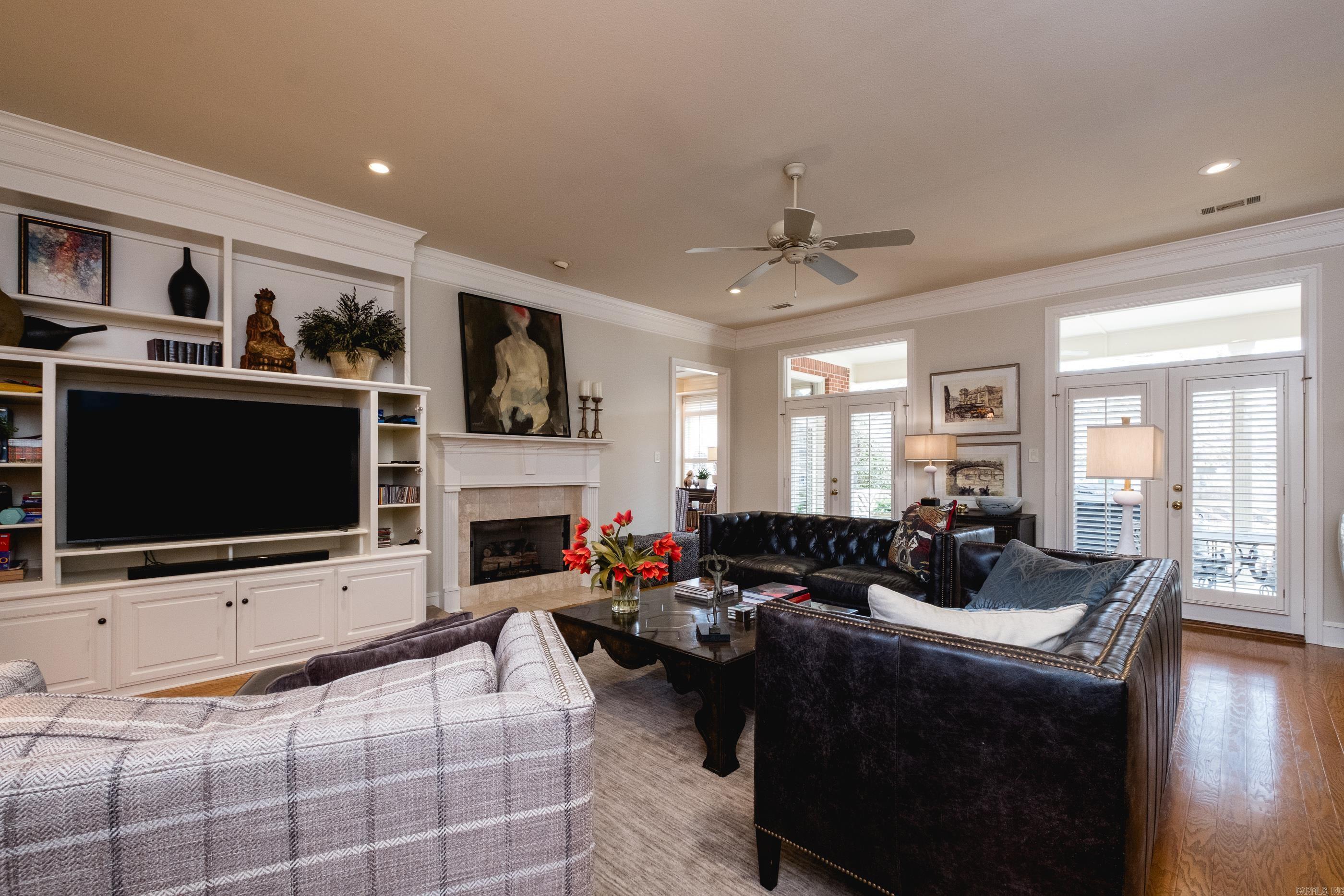 CHENAL VALLEY THE OAKS - Residential