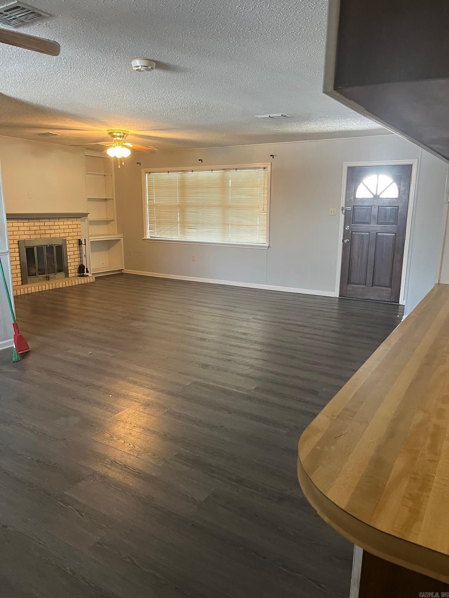 WEST GATE - Residential