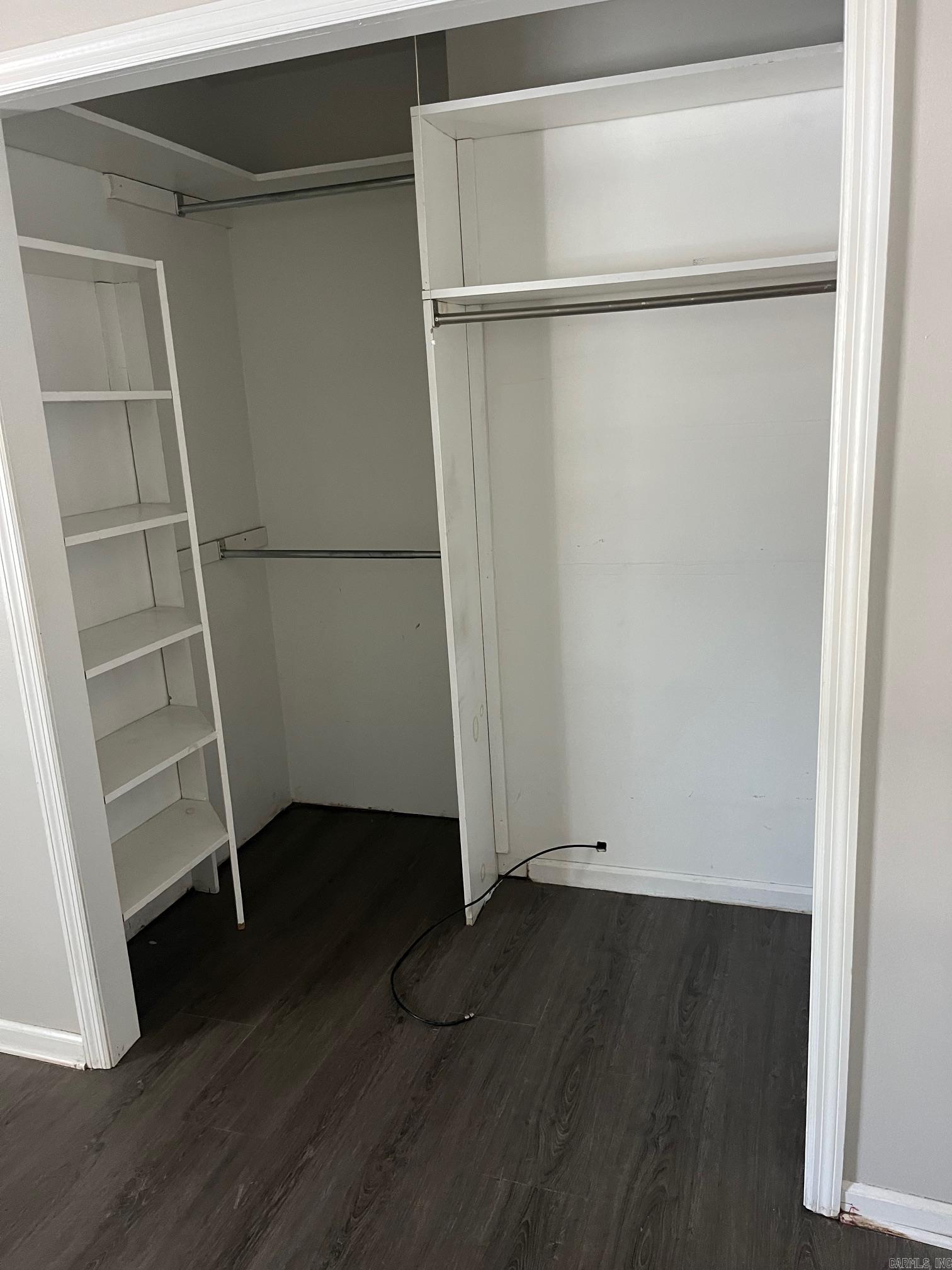 WEST GATE - Residential