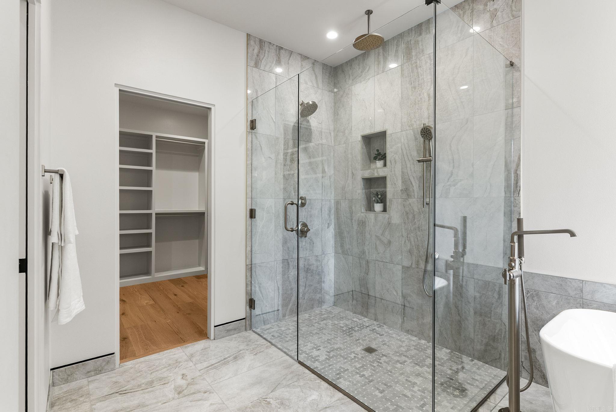 PARK VIEW - Residential