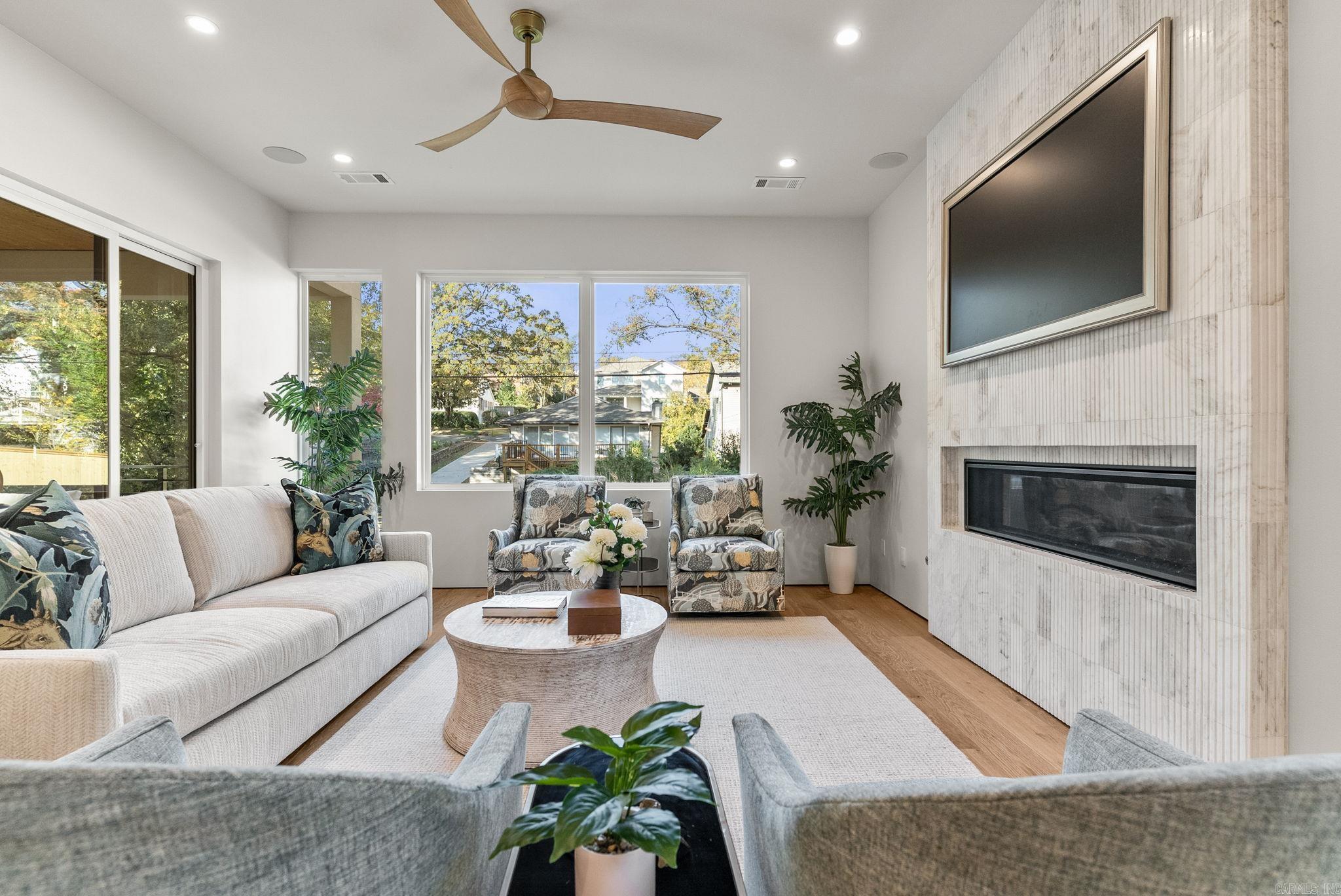 PARK VIEW - Residential