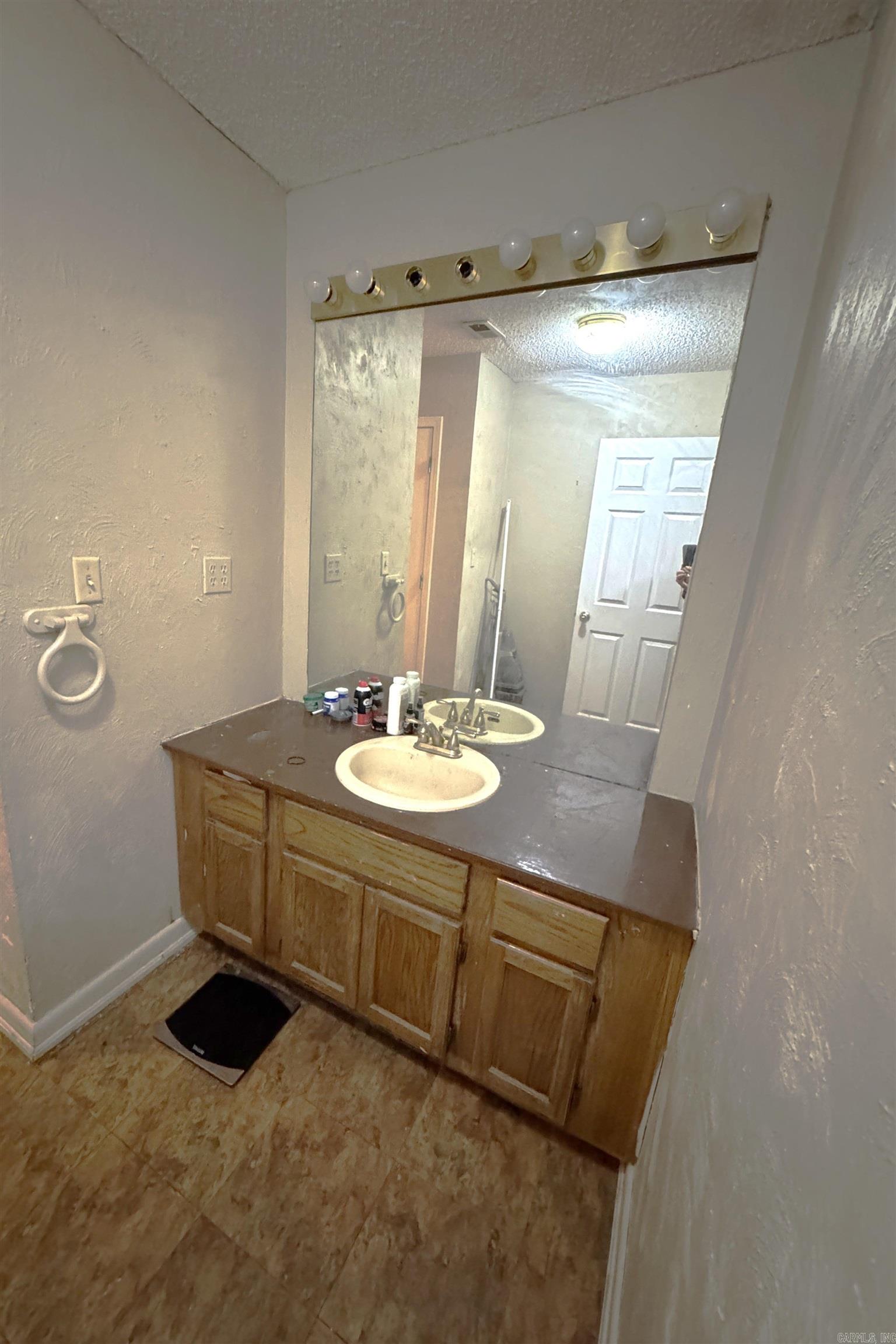 MARTIN DIVISION - Residential