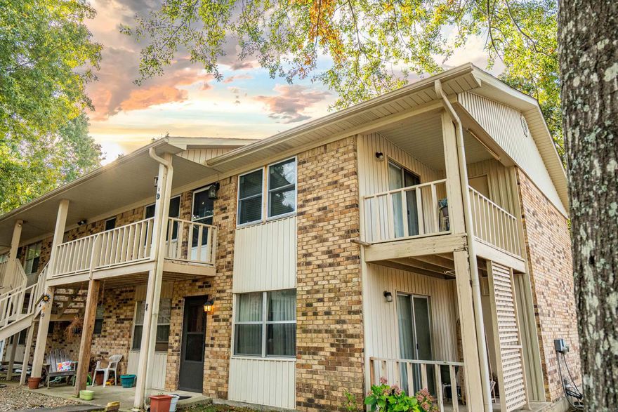 Conveniently located condo close to everything! This 2-bedroom, 2-bath unit offers privacy with each bedroom featuring its own bathroom. Enjoy cozy evenings by the wood-burning fireplace. Situated near restaurants, hospitals, and grocery stores, this home provides easy access to all your daily needs. With awesome community amenities and low-maintenance living, it’s perfect for a vacation home, first-time homebuyer, or investor!