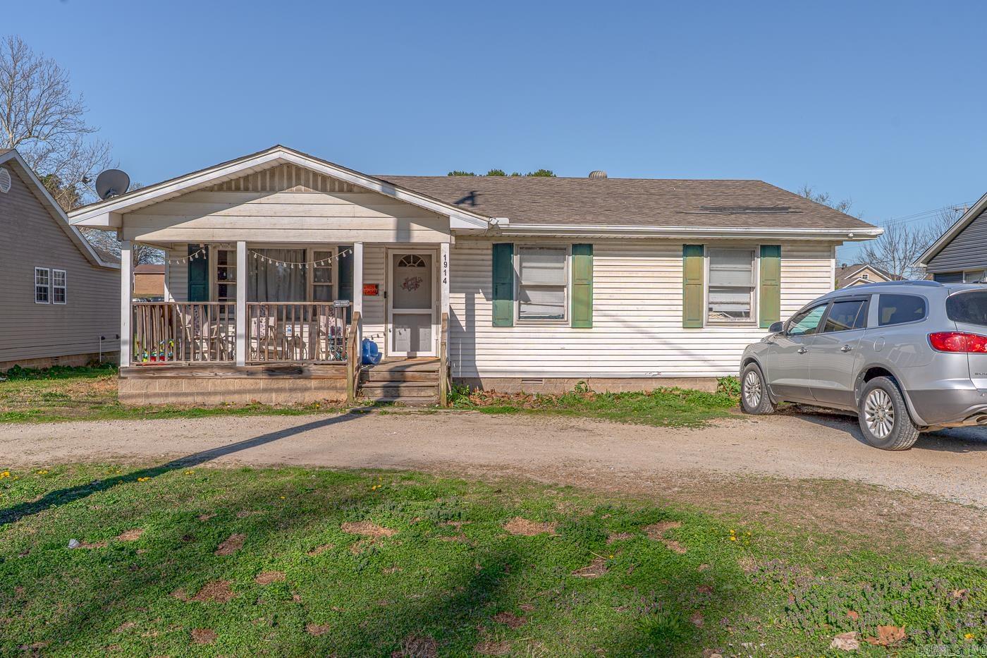 Welcome to the Market, 1914 Reynolds Rd., Paragould, AR! Investor opportunity! This 3-bedroom, 1-bath home offers 1,311 sq. ft. of living space and is tenant-occupied, making it a great addition to any rental portfolio. Features updated paint throughout and minor interior updates, providing a solid investment with immediate rental income. The seller is also offering a portfolio that includes 10 additional single-family homes and a quadplex, creating a fantastic opportunity for investors looking to expand their holdings. Call today for more details!