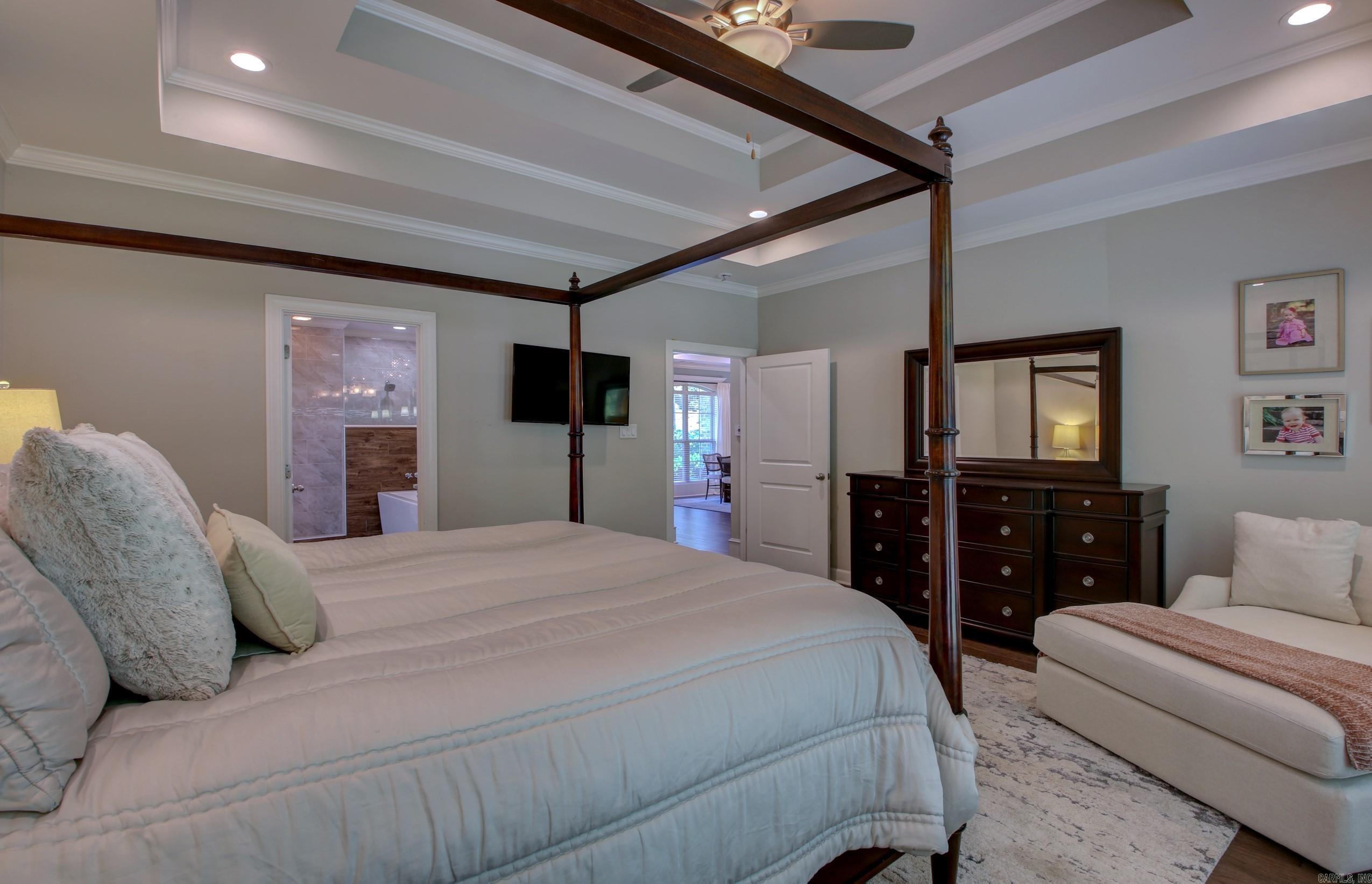 THE VILLAGES OF WELLINGTON - Residential