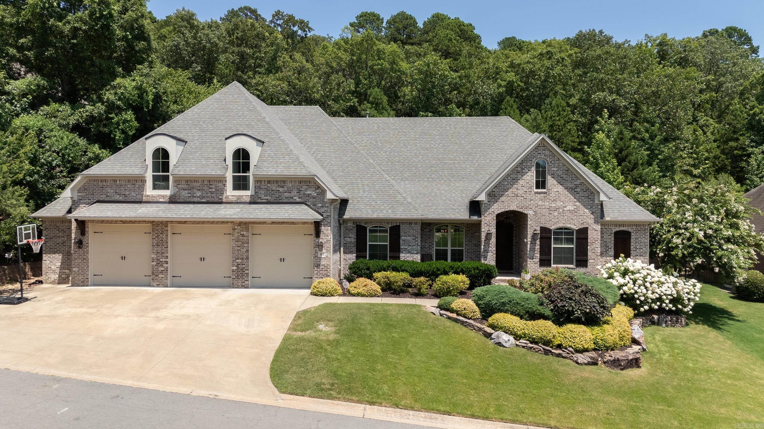 THE VILLAGES OF WELLINGTON - Residential