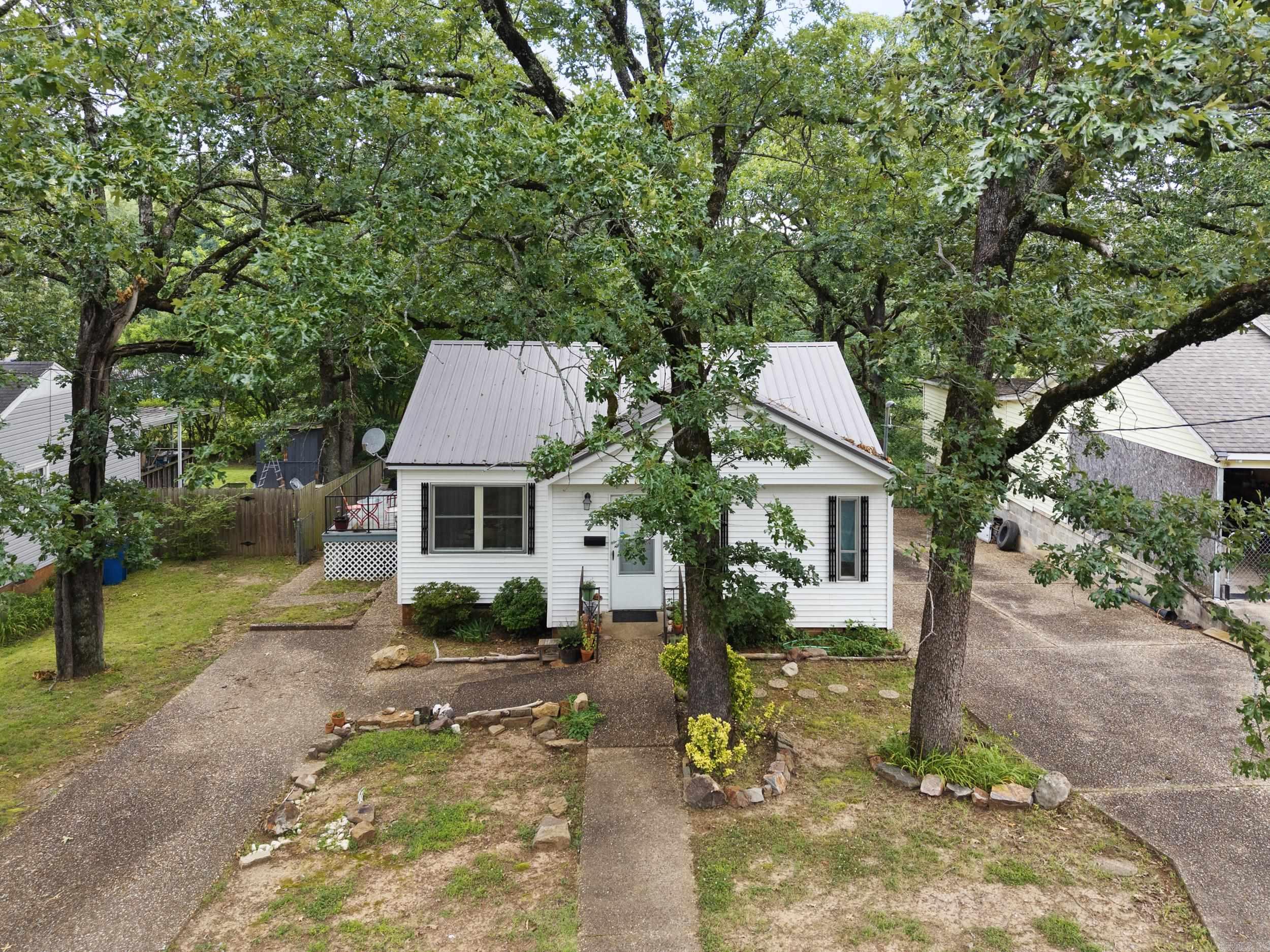 PLEASANT VIEW - Residential