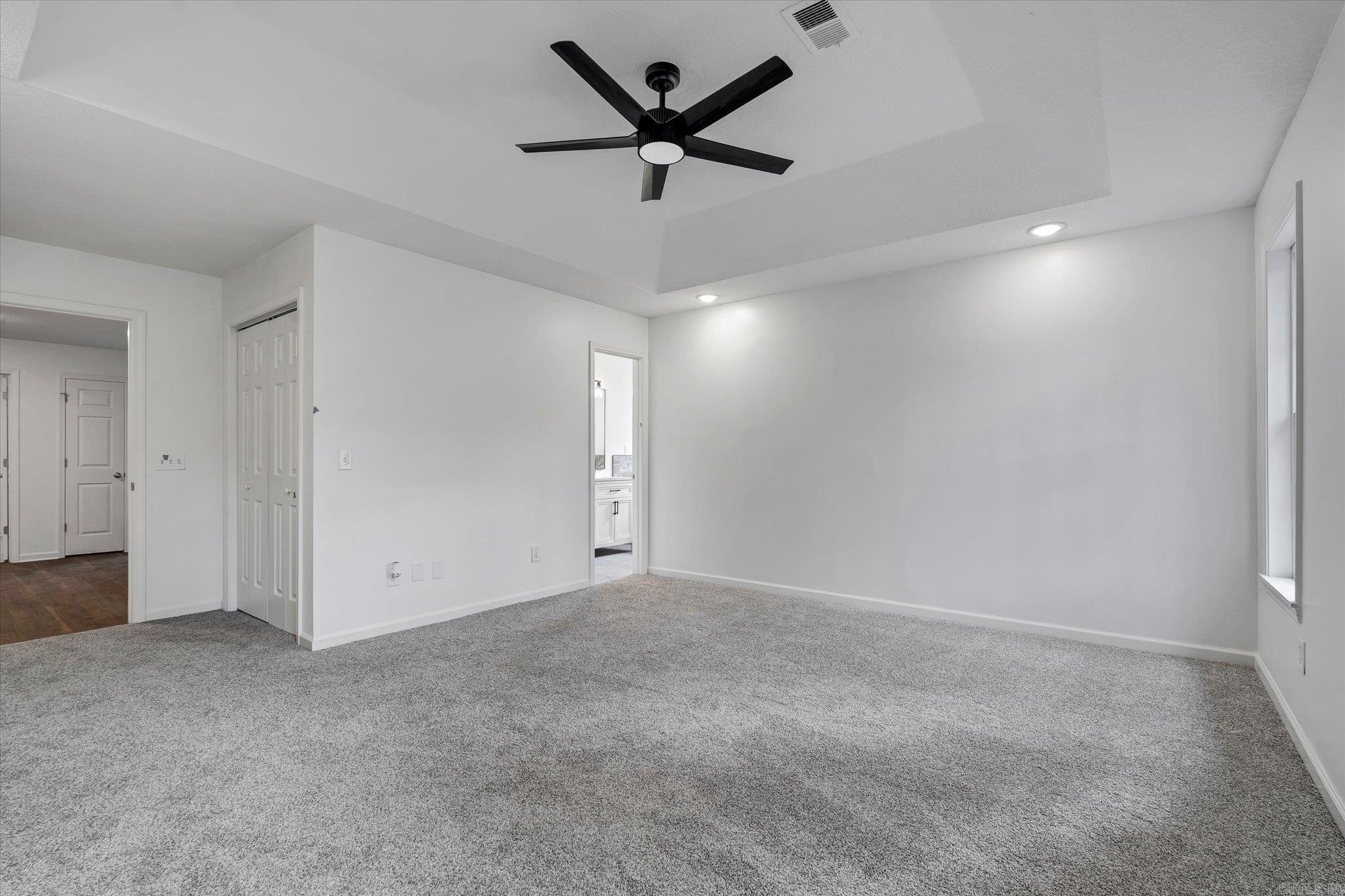 COLONY PARK - Residential