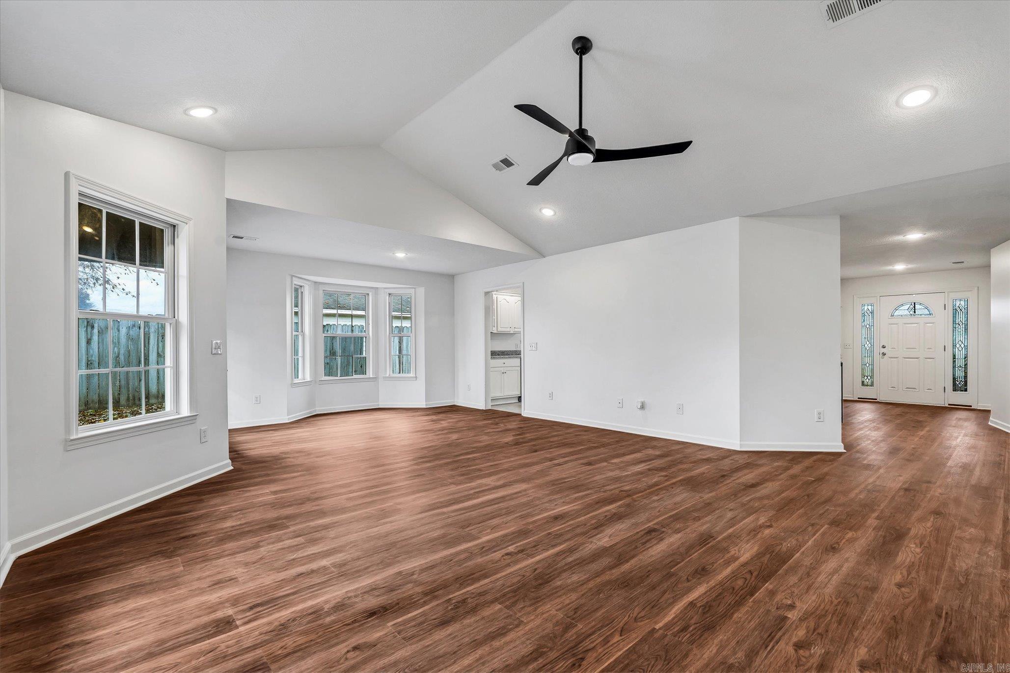 COLONY PARK - Residential