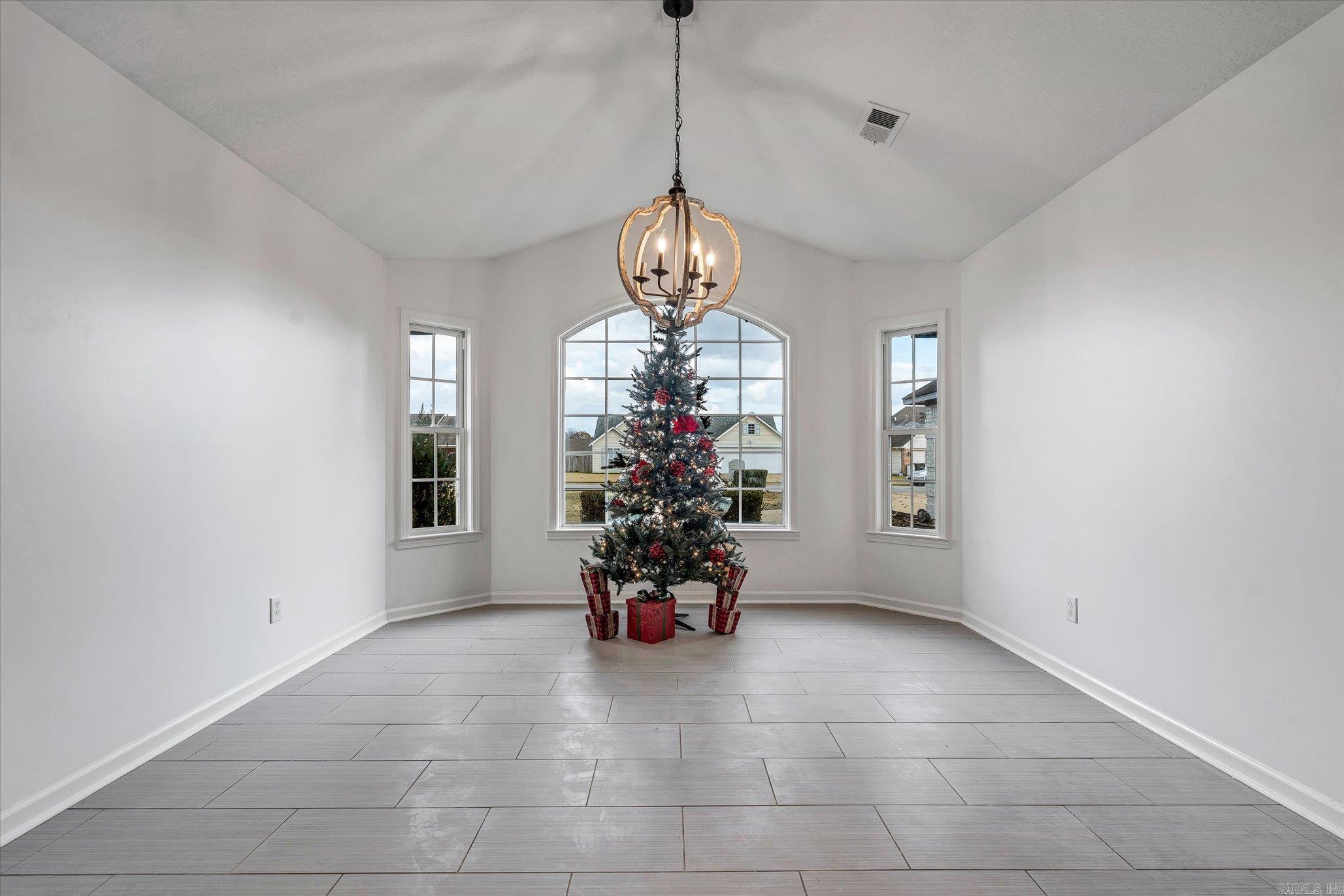 COLONY PARK - Residential