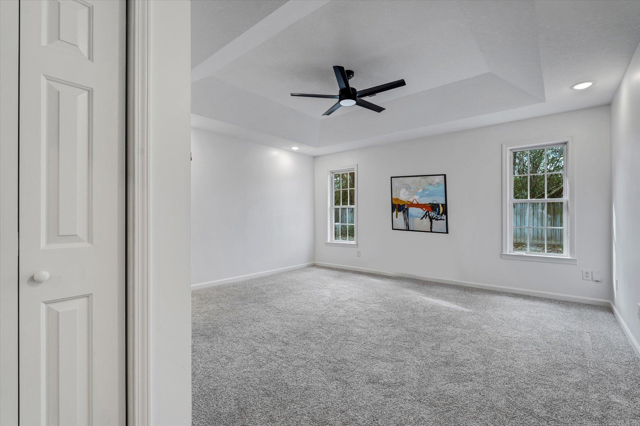 COLONY PARK - Residential