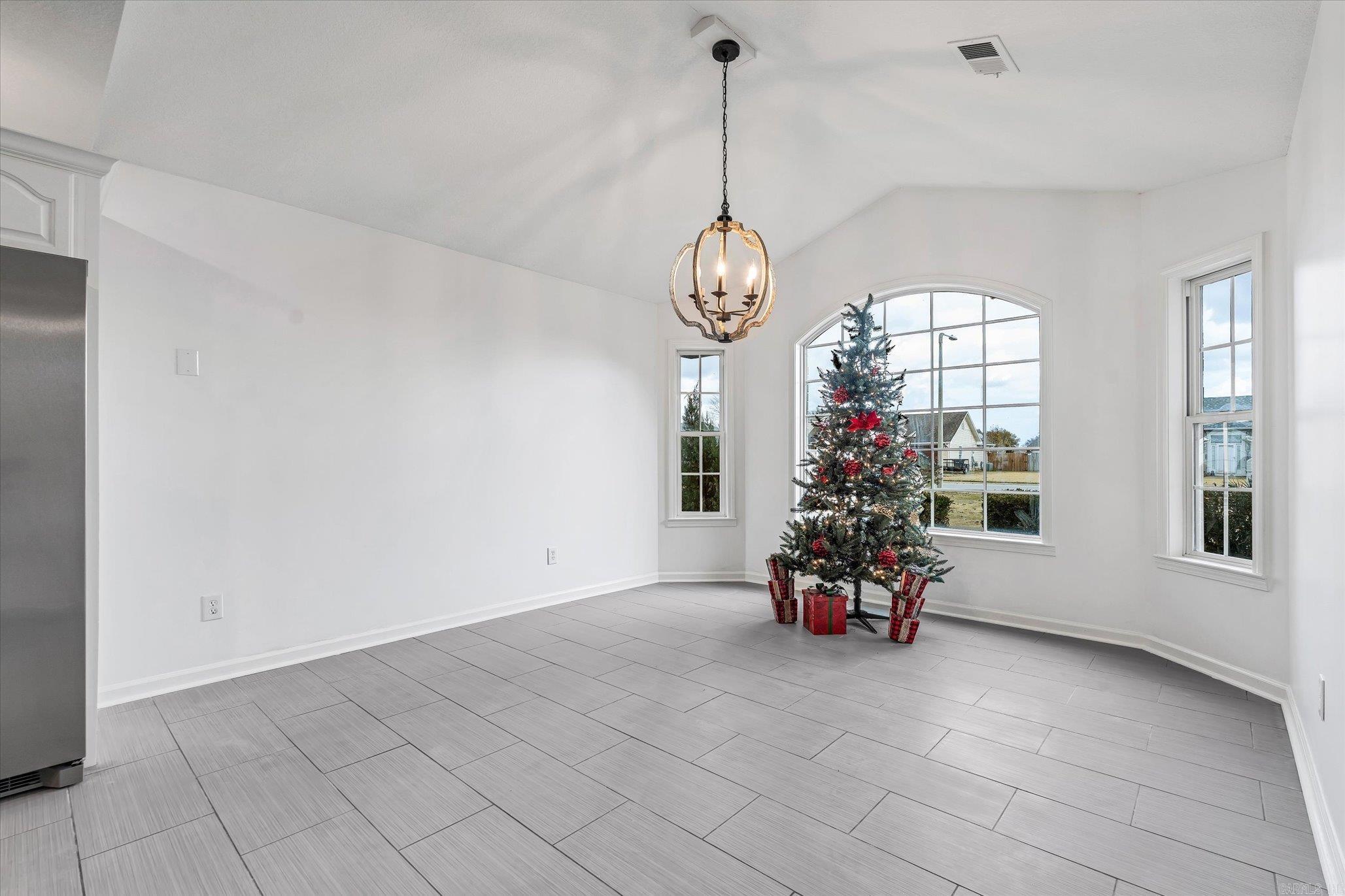 COLONY PARK - Residential