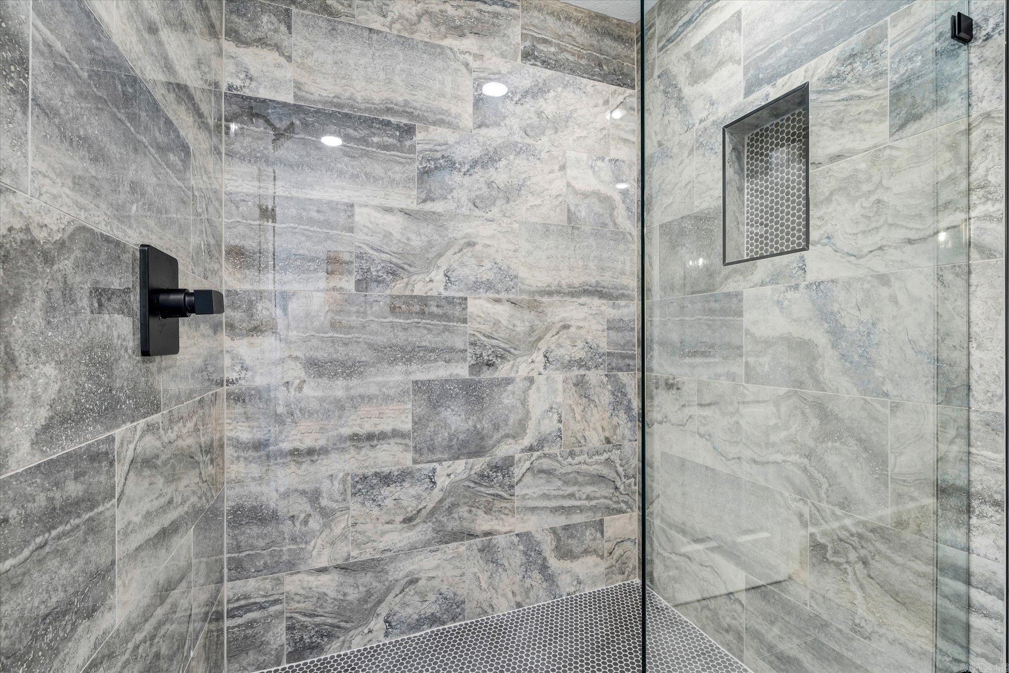 COLONY PARK - Residential