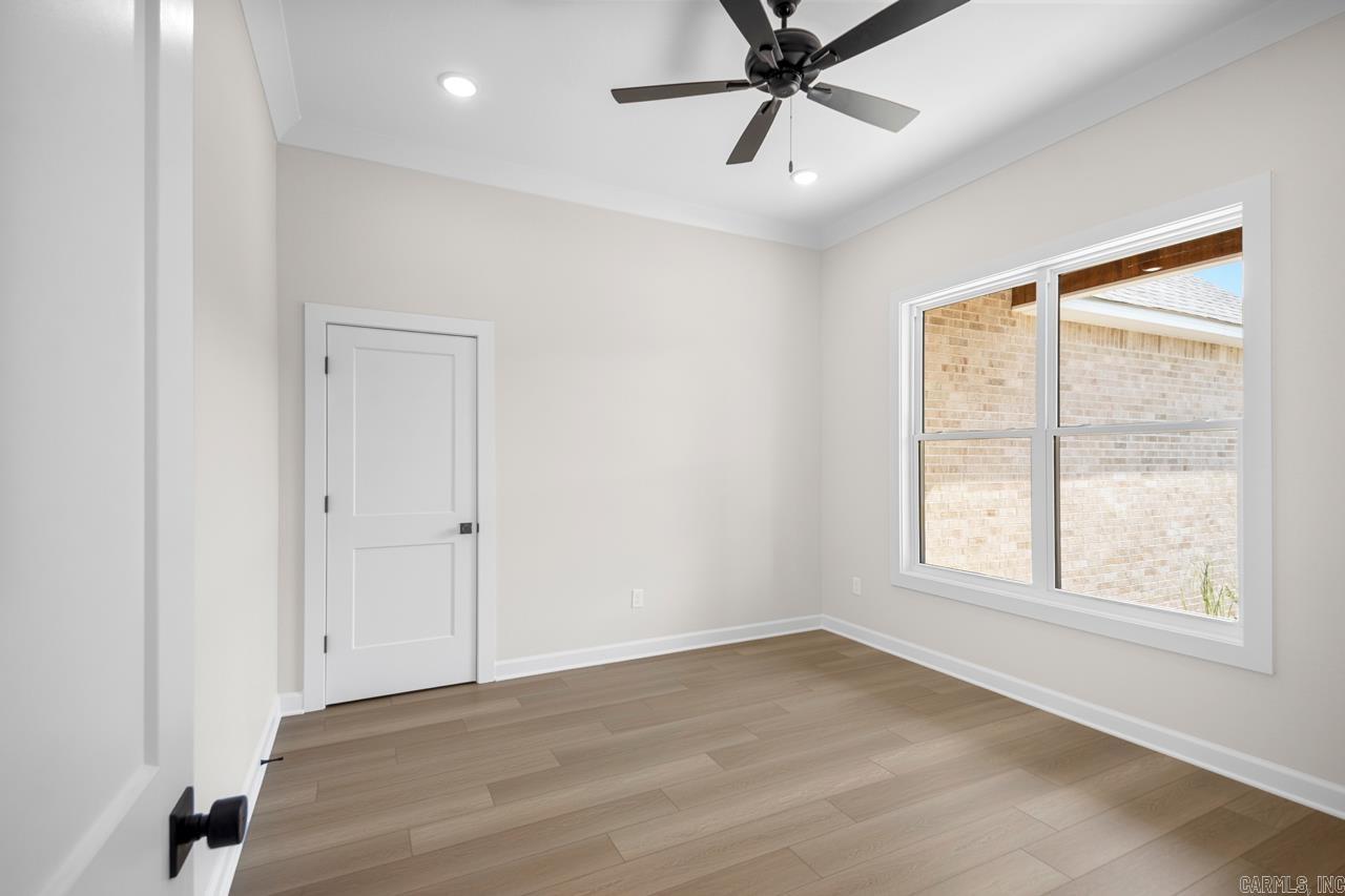 JACOB CREEK - Residential