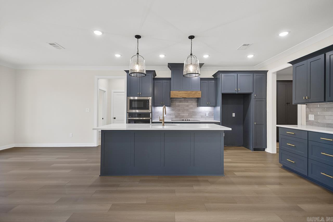 JACOB CREEK - Residential