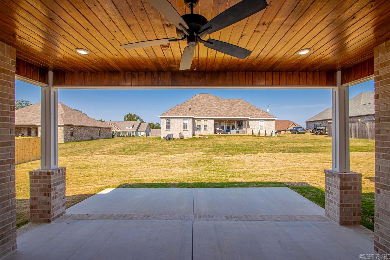 JACOB CREEK - Residential