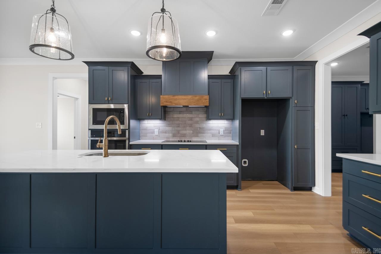 JACOB CREEK - Residential