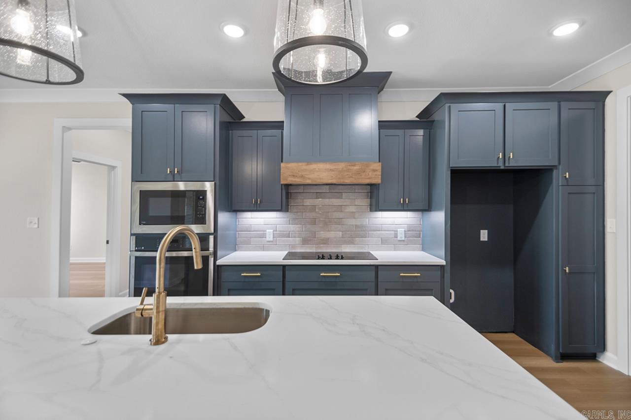 JACOB CREEK - Residential