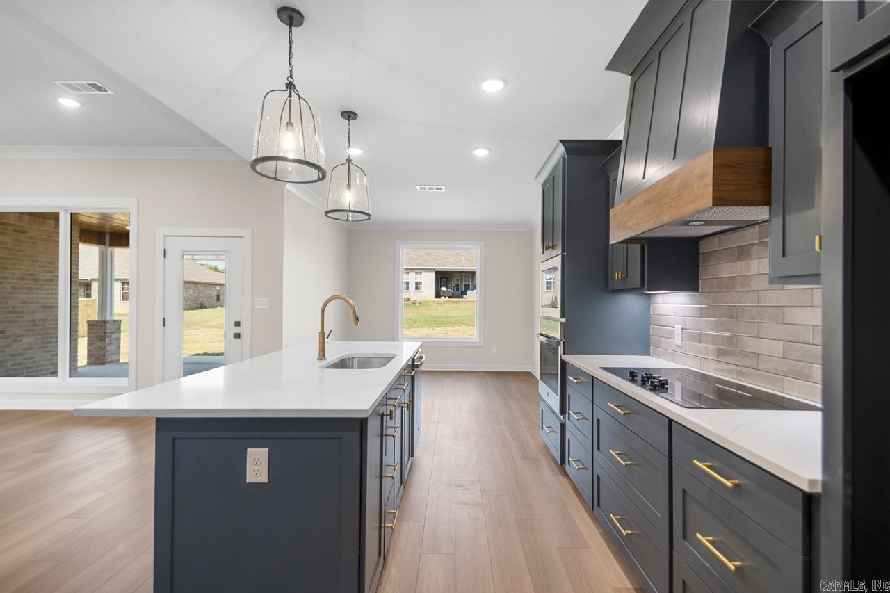 JACOB CREEK - Residential