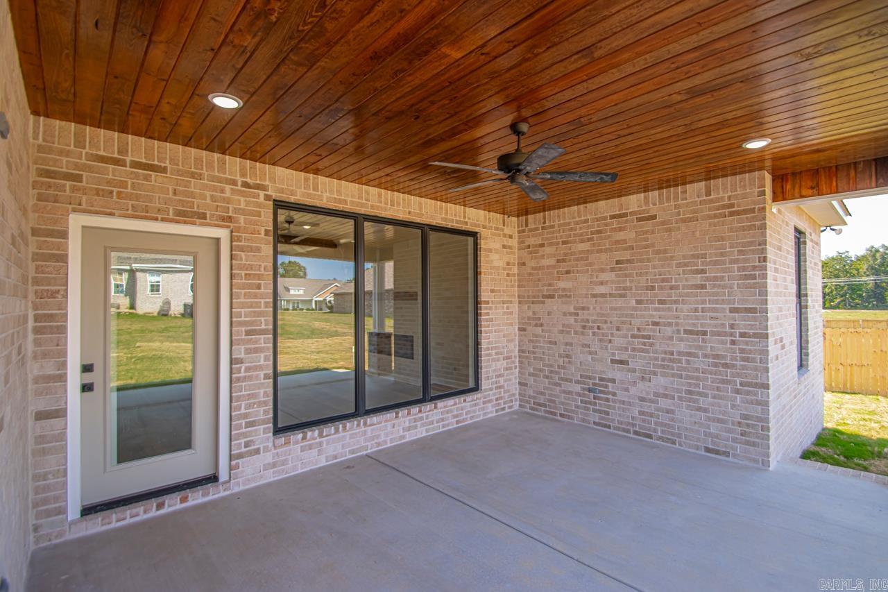 JACOB CREEK - Residential