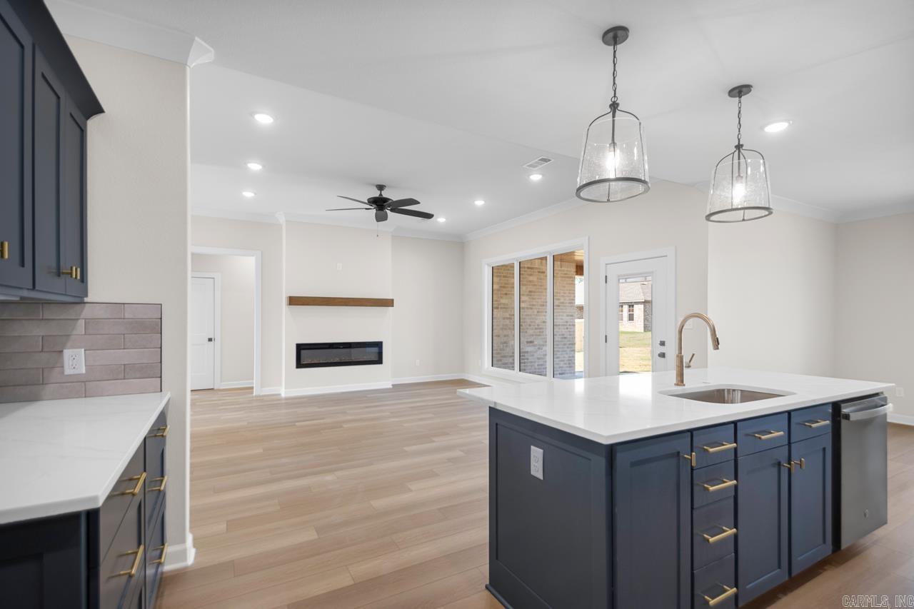 JACOB CREEK - Residential