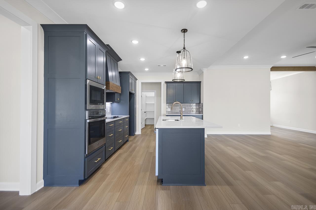 JACOB CREEK - Residential
