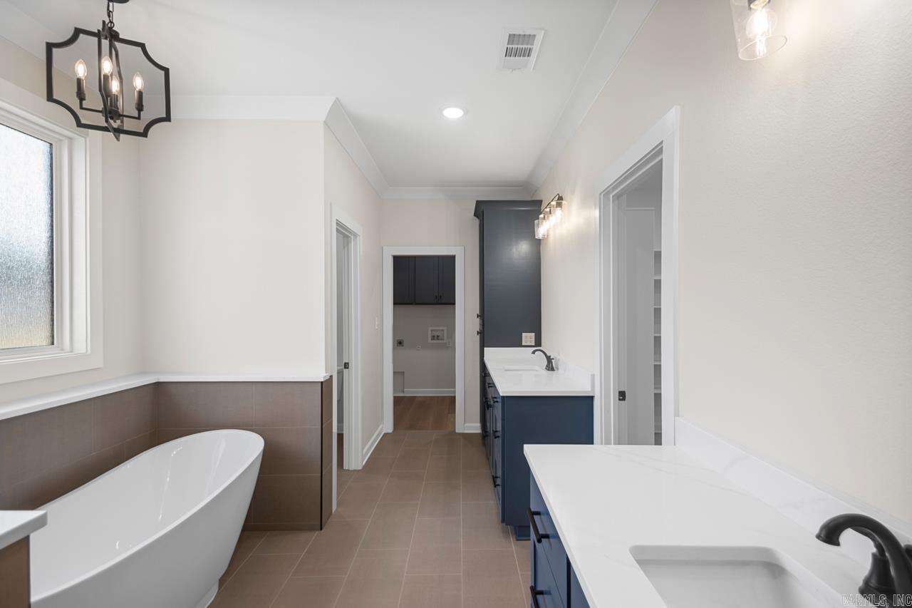 JACOB CREEK - Residential