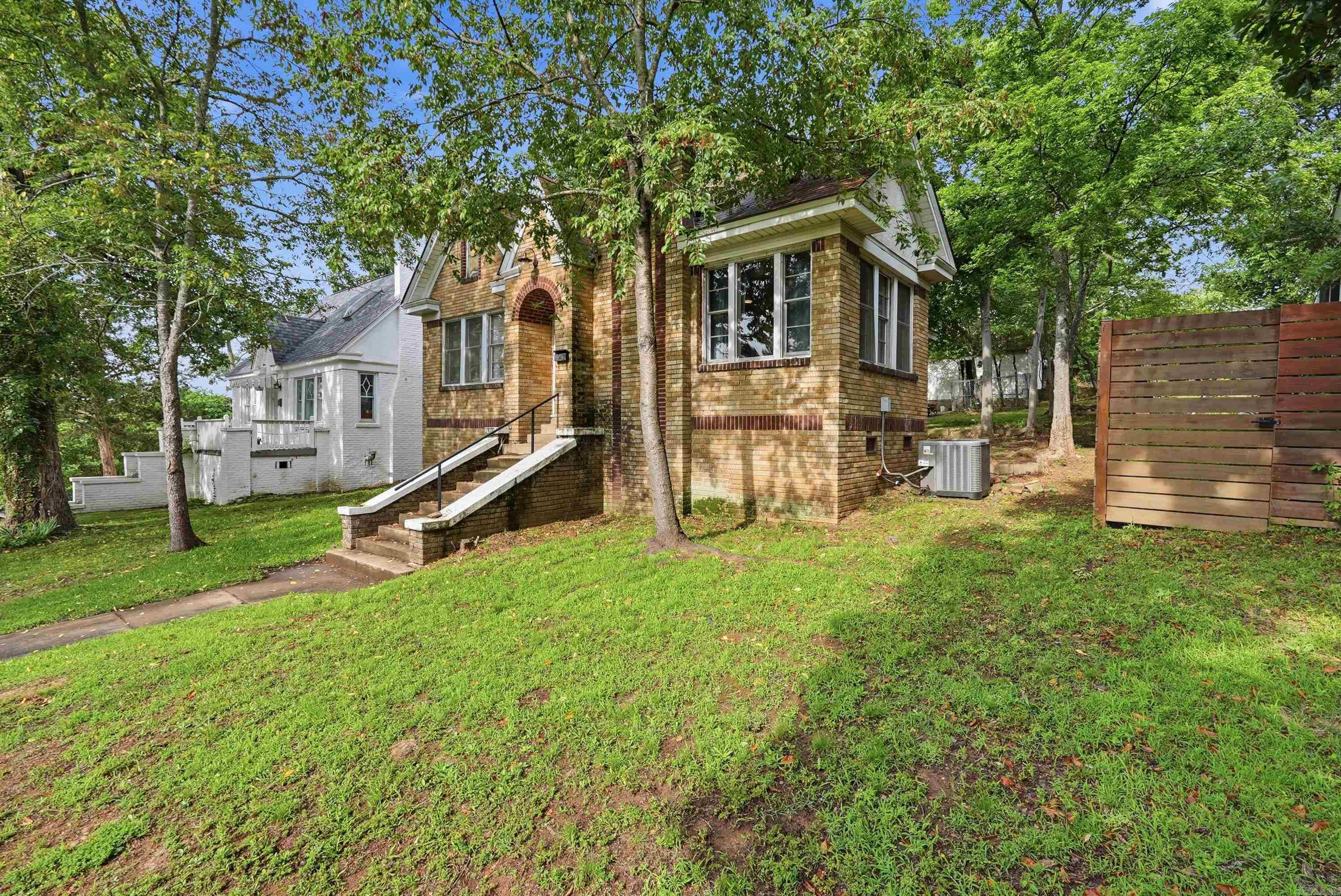 VIRGINIA HGTS - Residential
