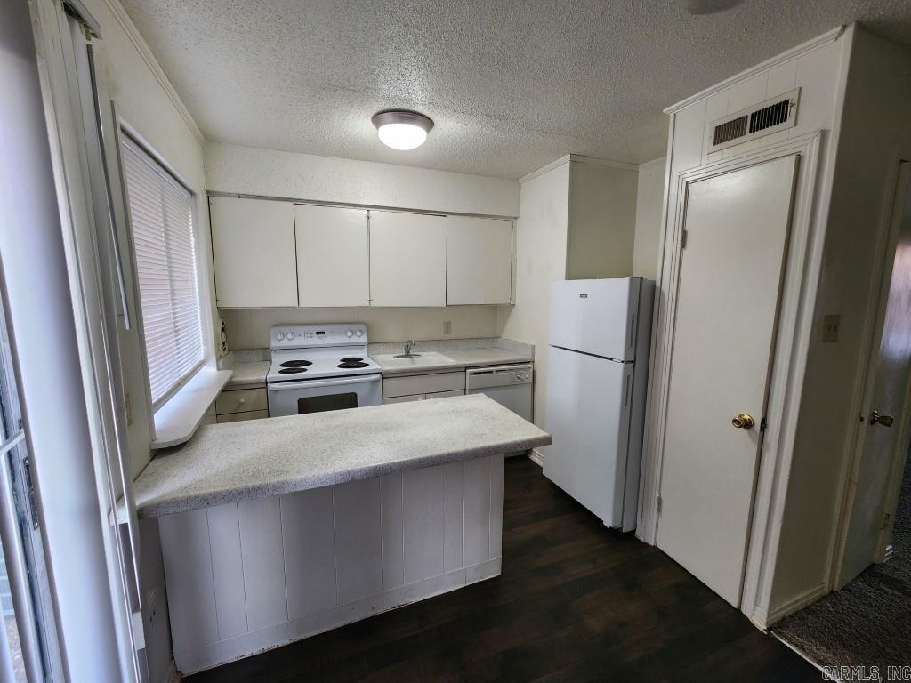 Treasure Hill-Santa Fe Heights - Residential Lease