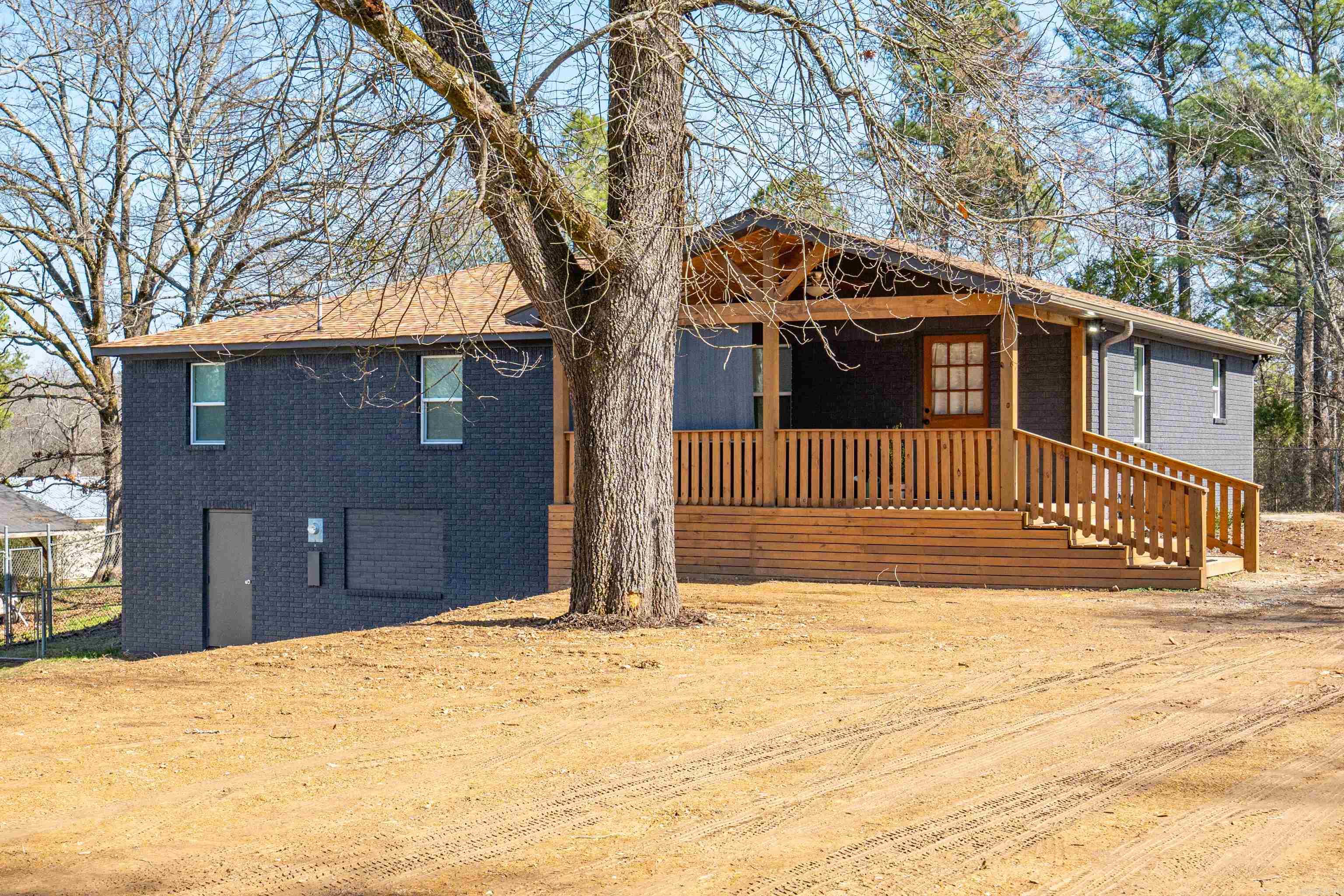 FORREST HILL - Residential