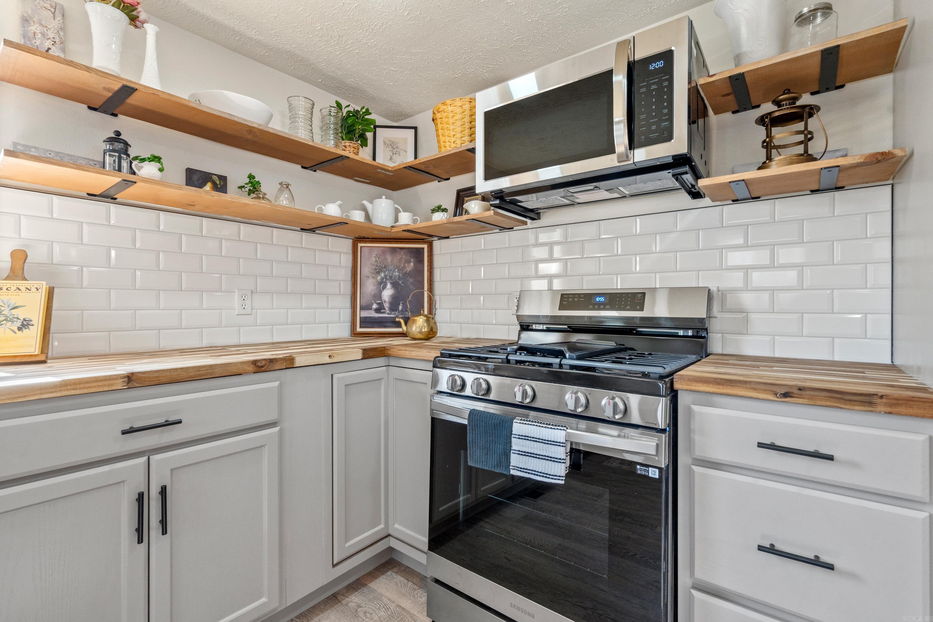 FORREST HILL - Residential