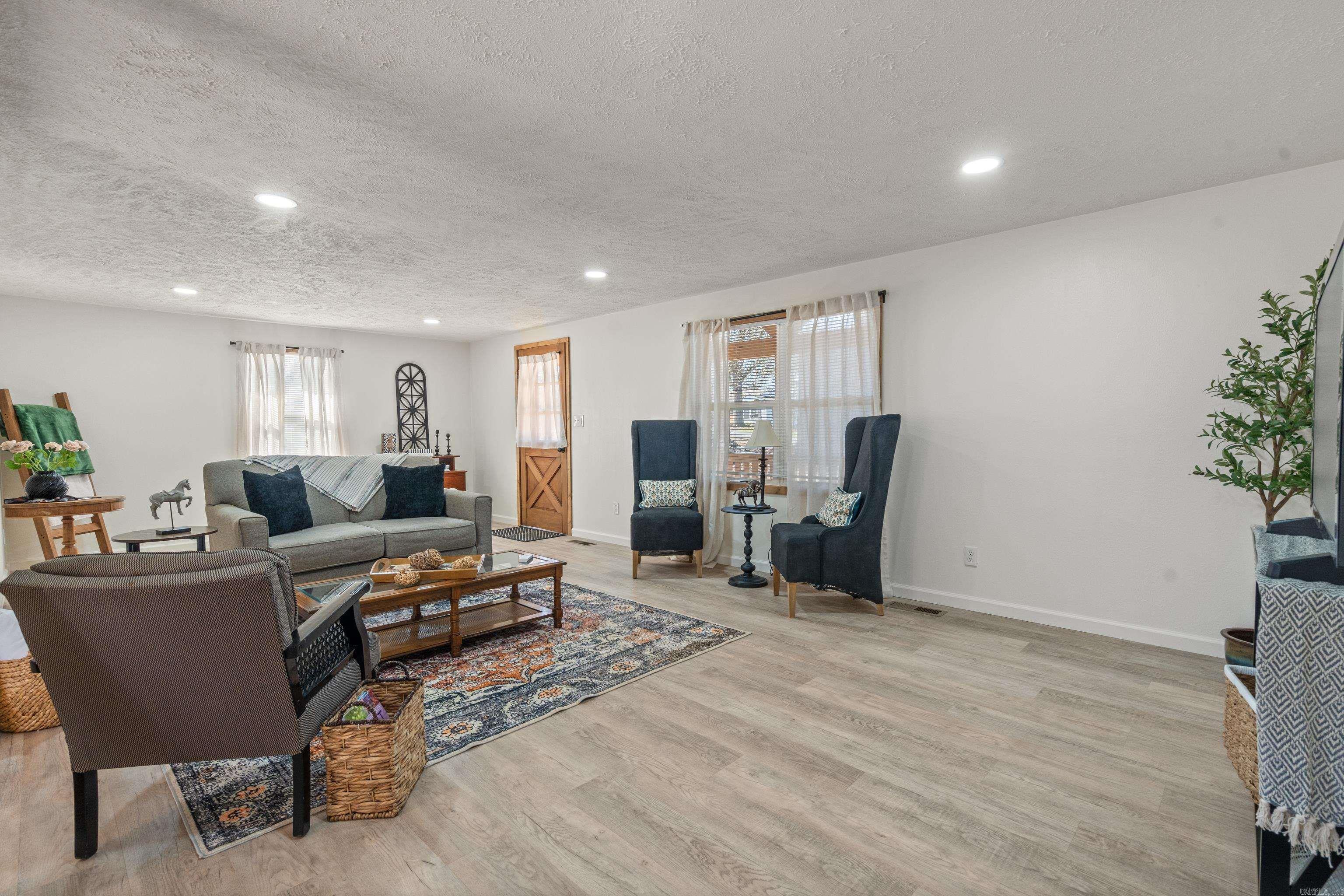FORREST HILL - Residential