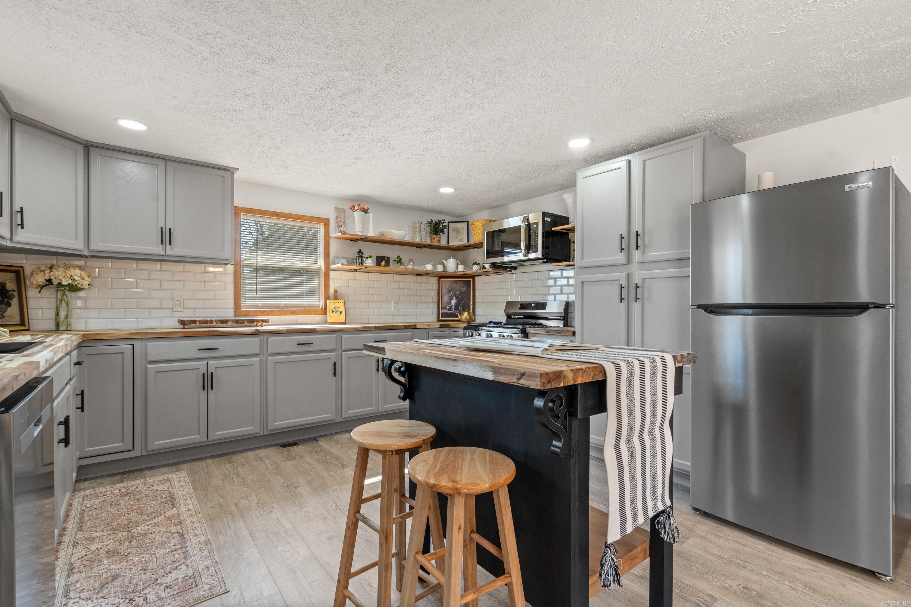 FORREST HILL - Residential