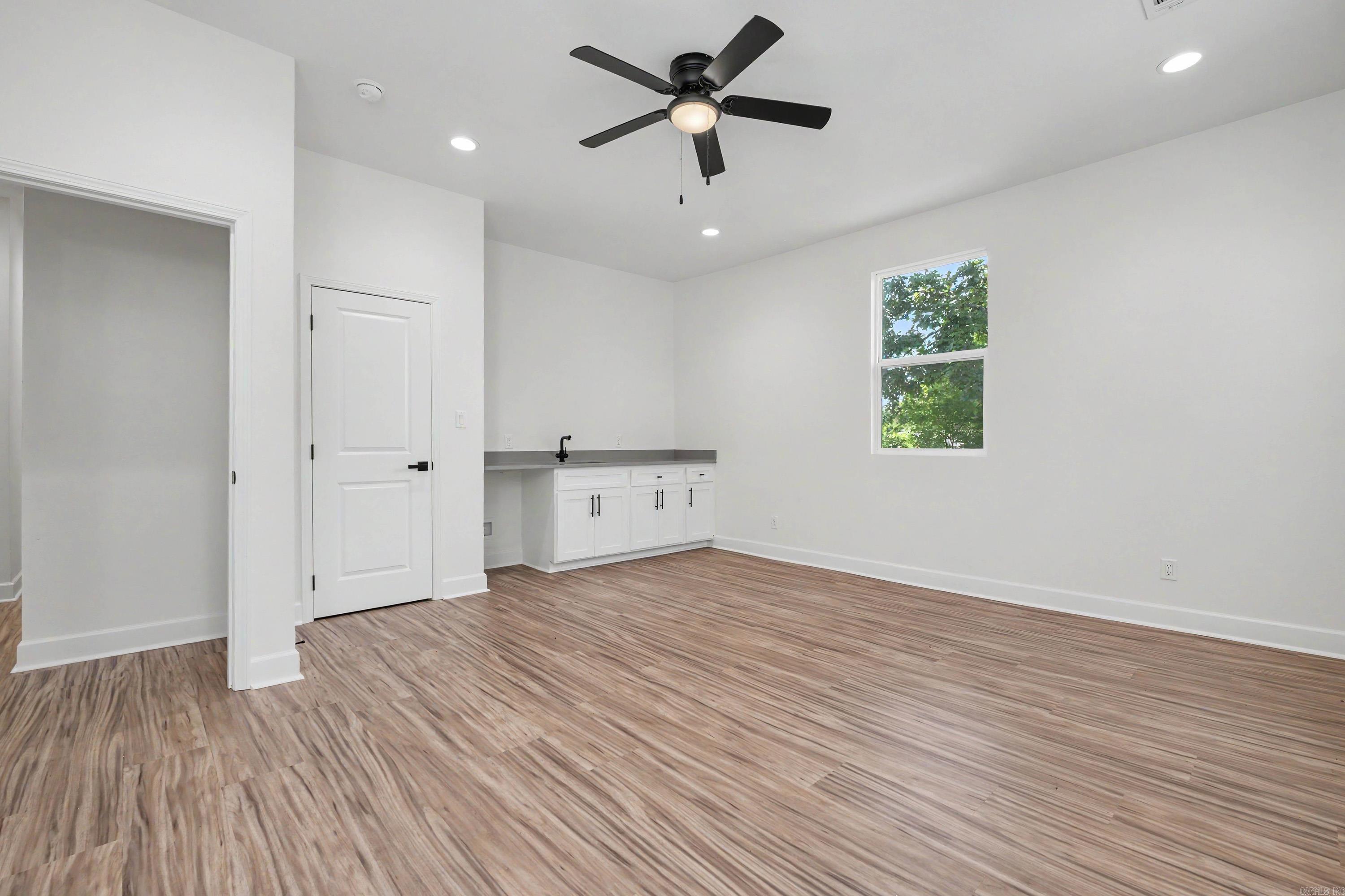 FLEMING & BRADFORD - Residential